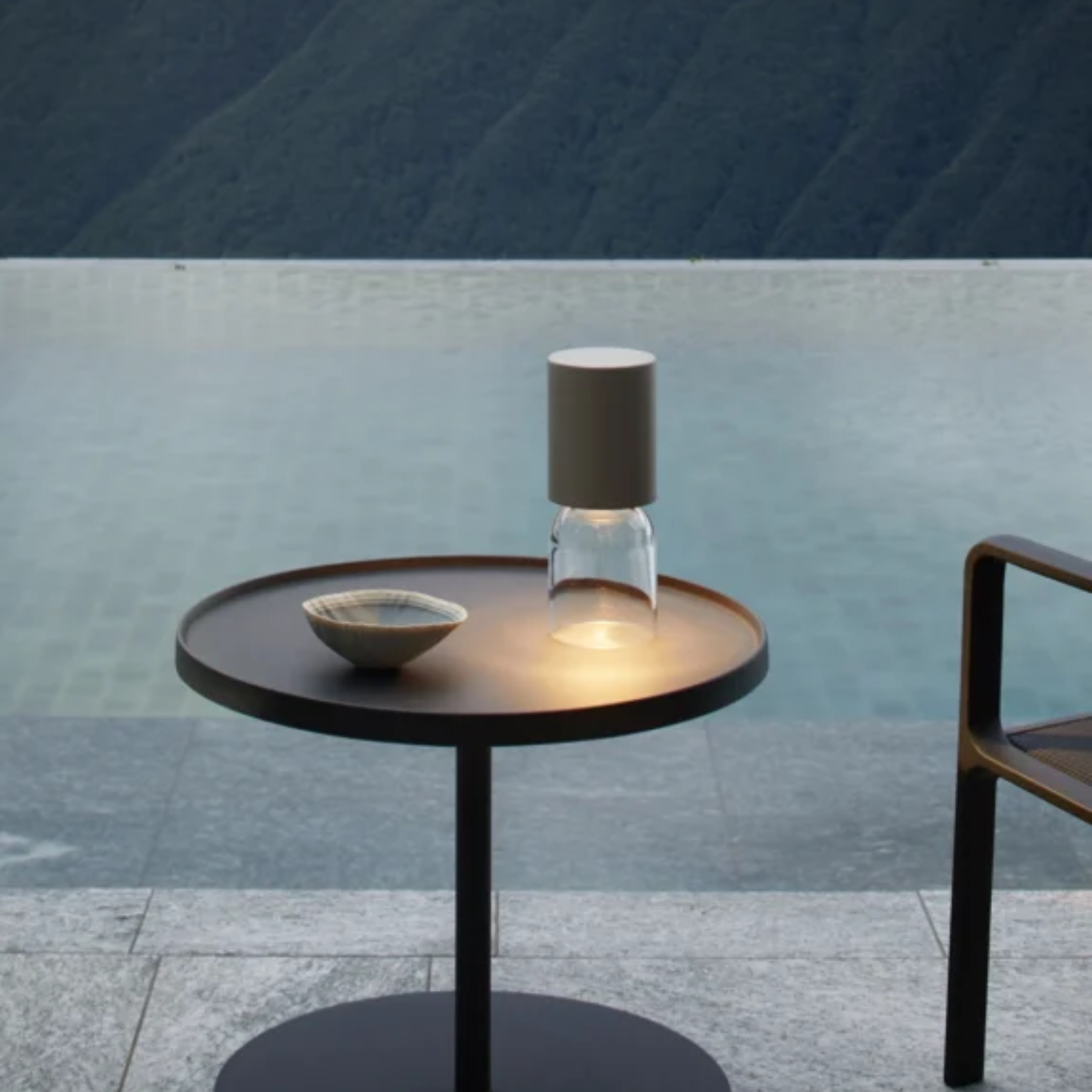 Luminaria de mesa Nui Mini | Luceplan