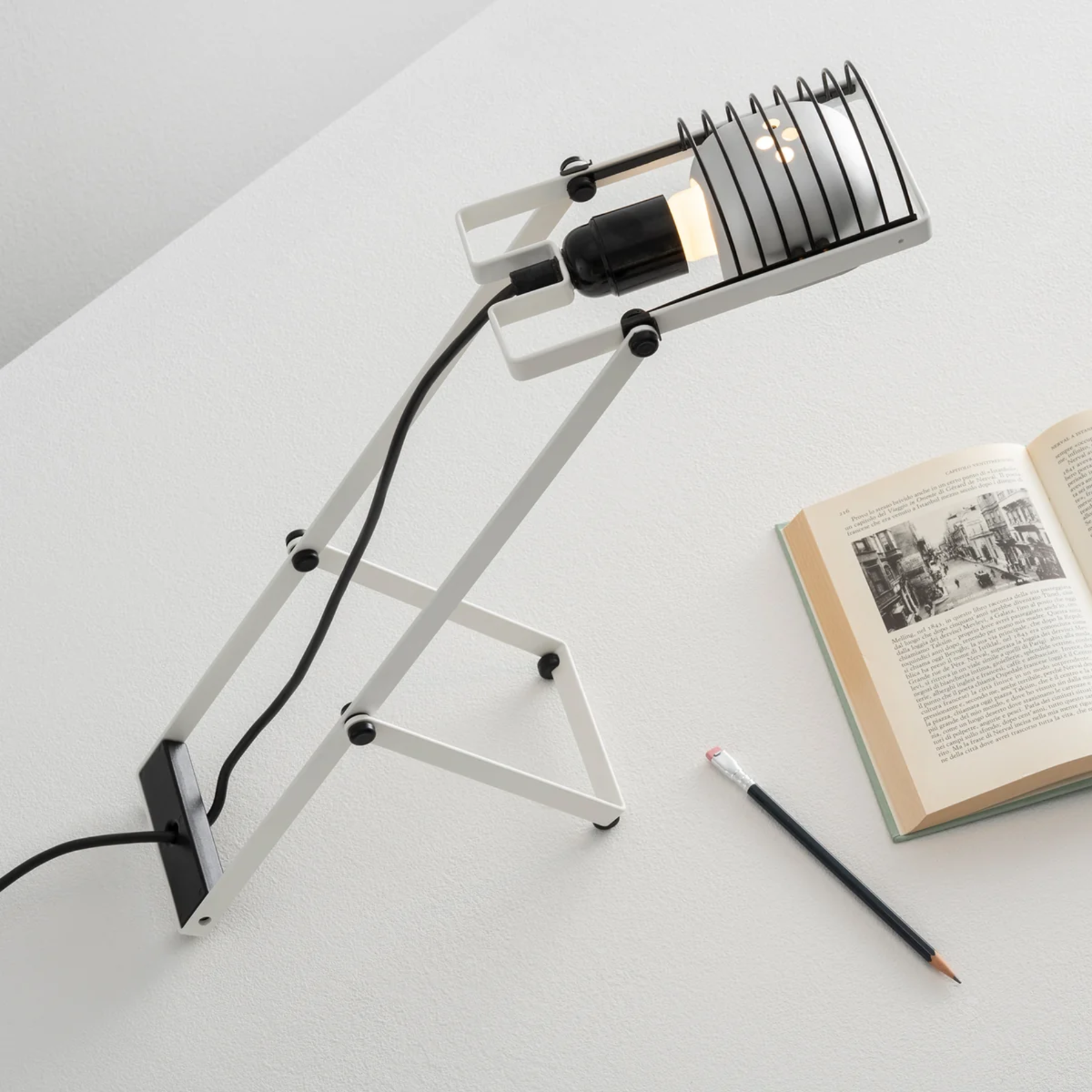 Luminaria de mesa Sintesi | Artemide 