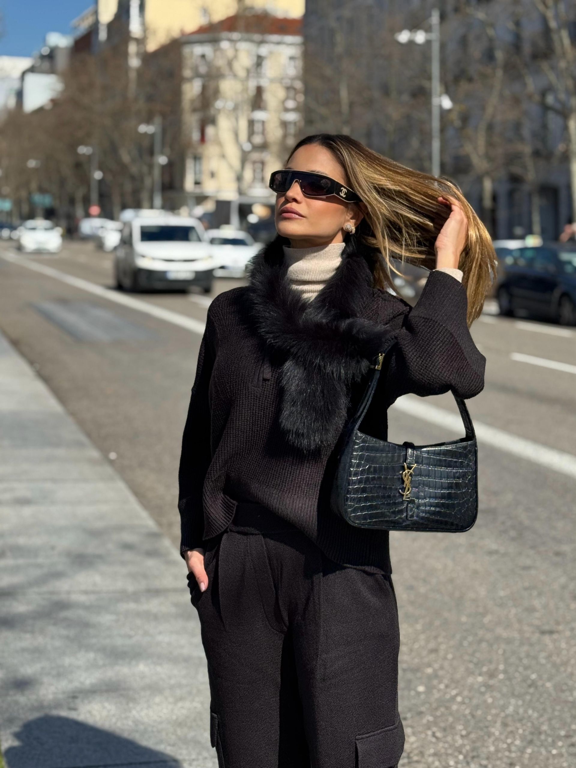 Blusa Antonela - Preto