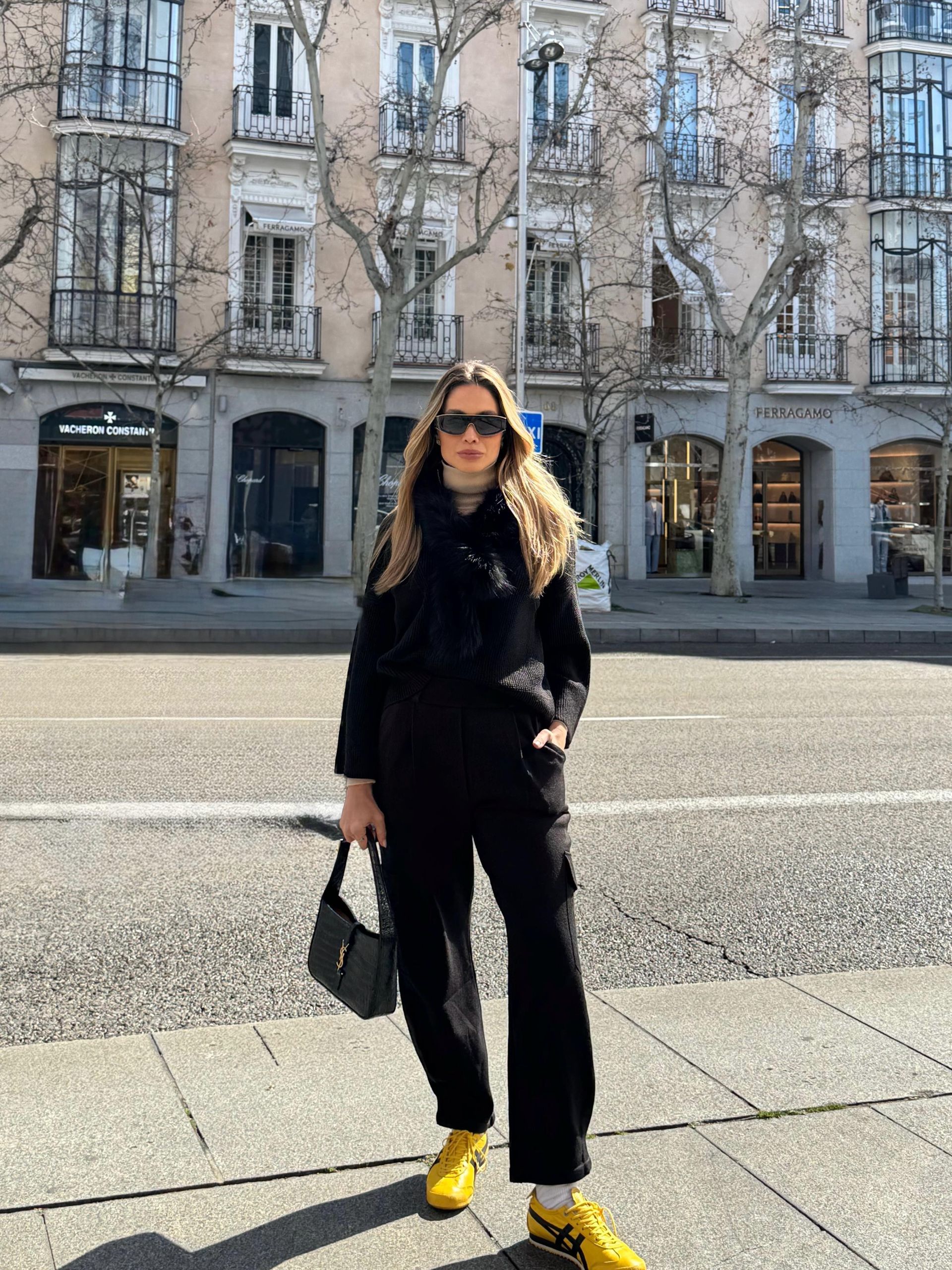 Blusa Antonela - Preto