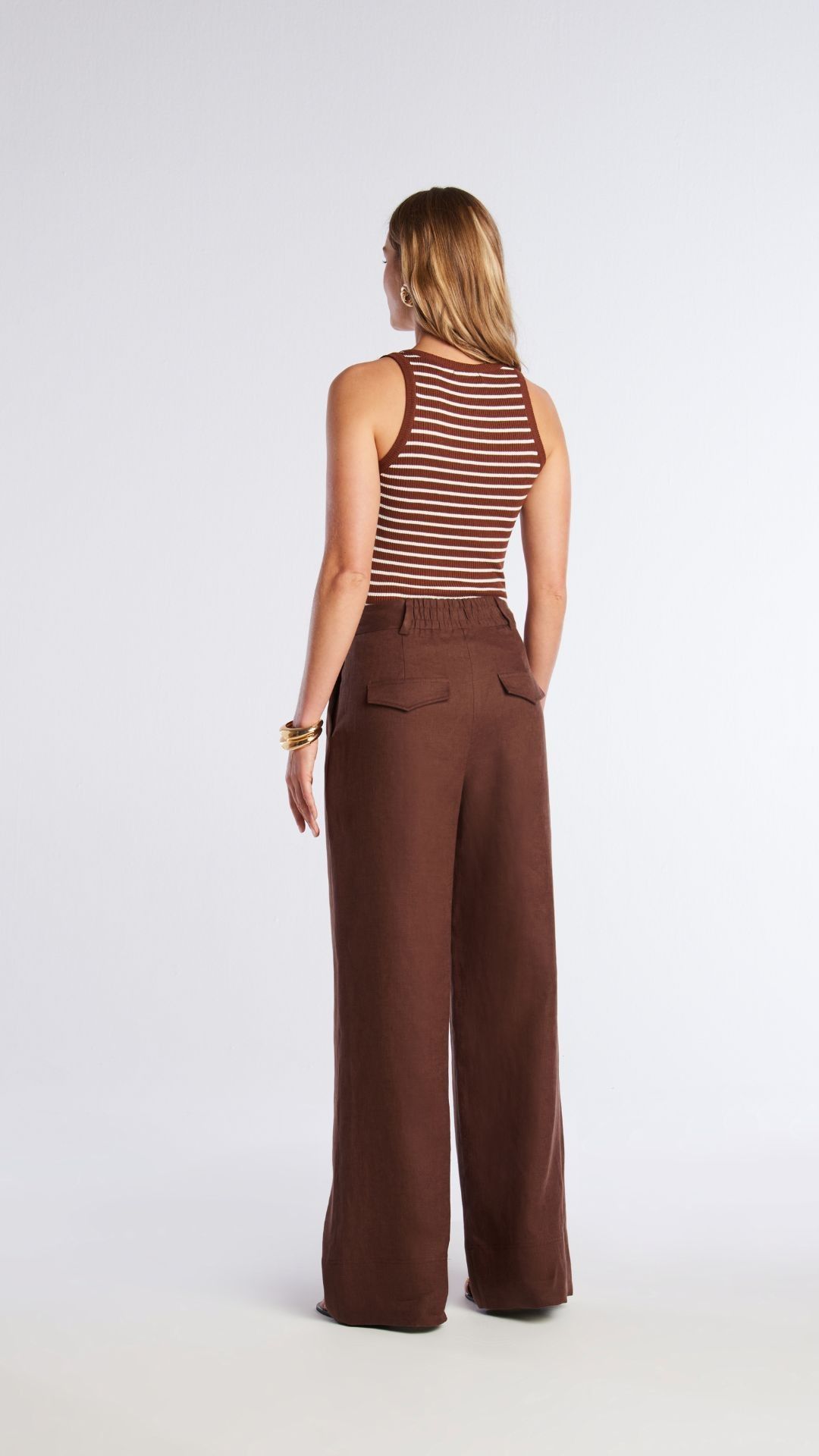 Calça com bolso de linho Betânia - Cacau