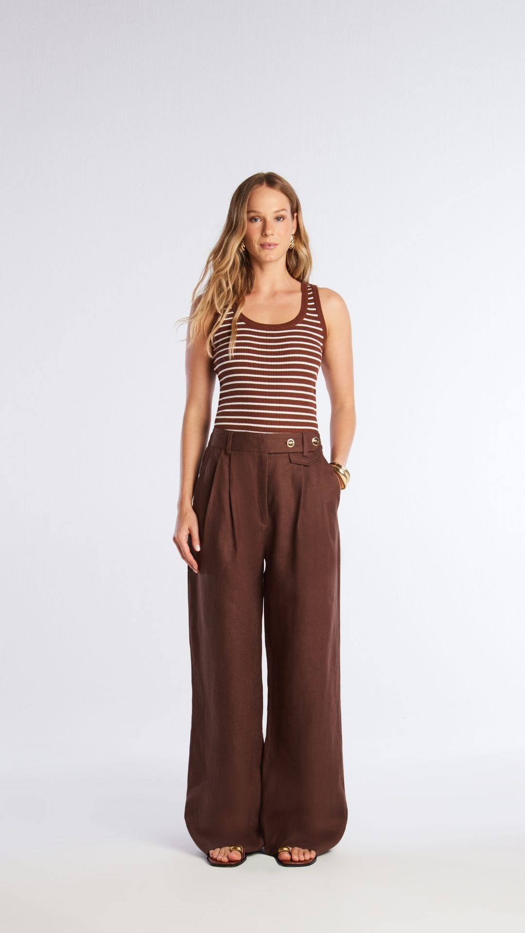 Calça com bolso de linho Betânia - Cacau
