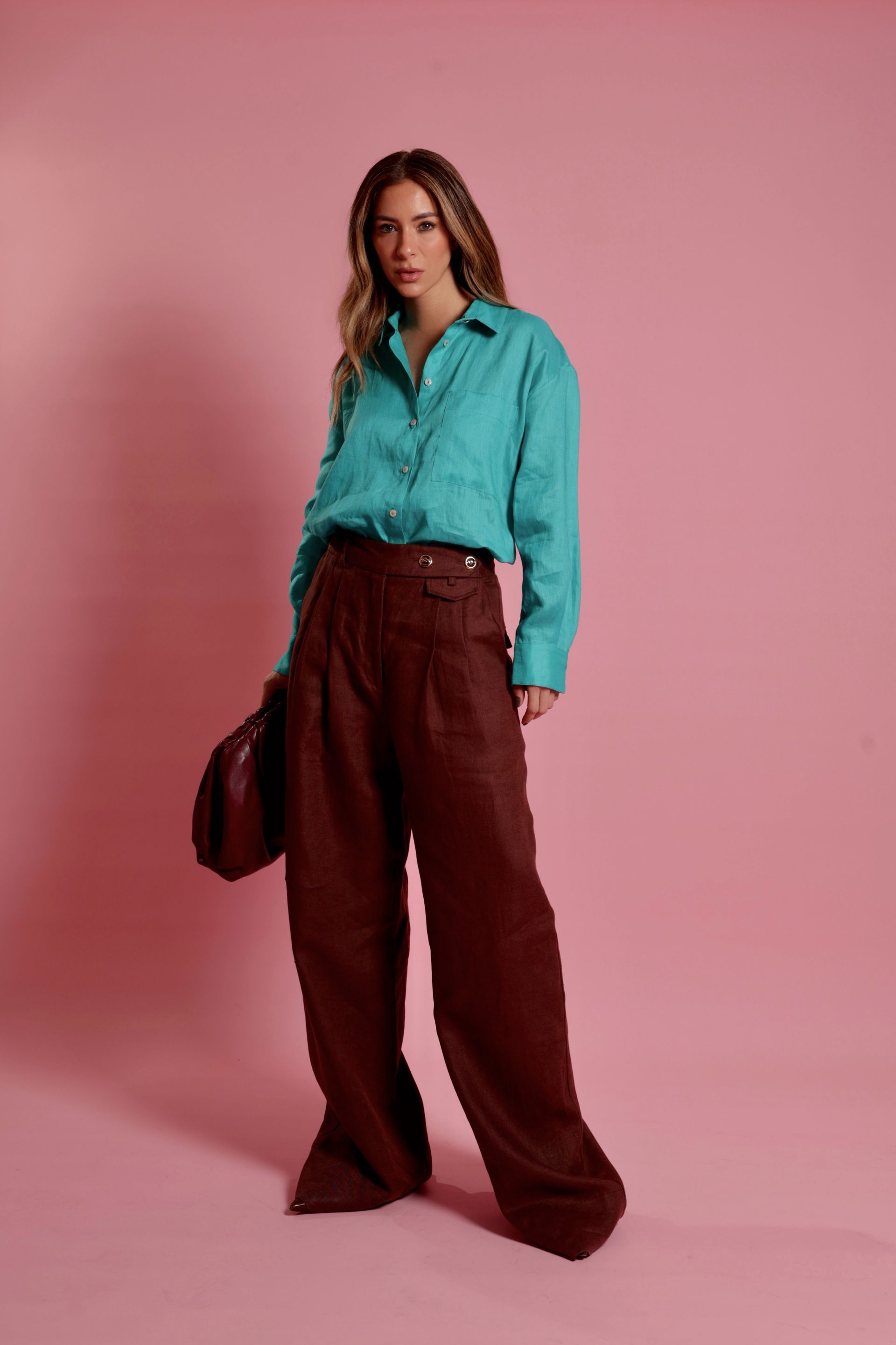 Calça com bolso de linho Betânia - Cacau