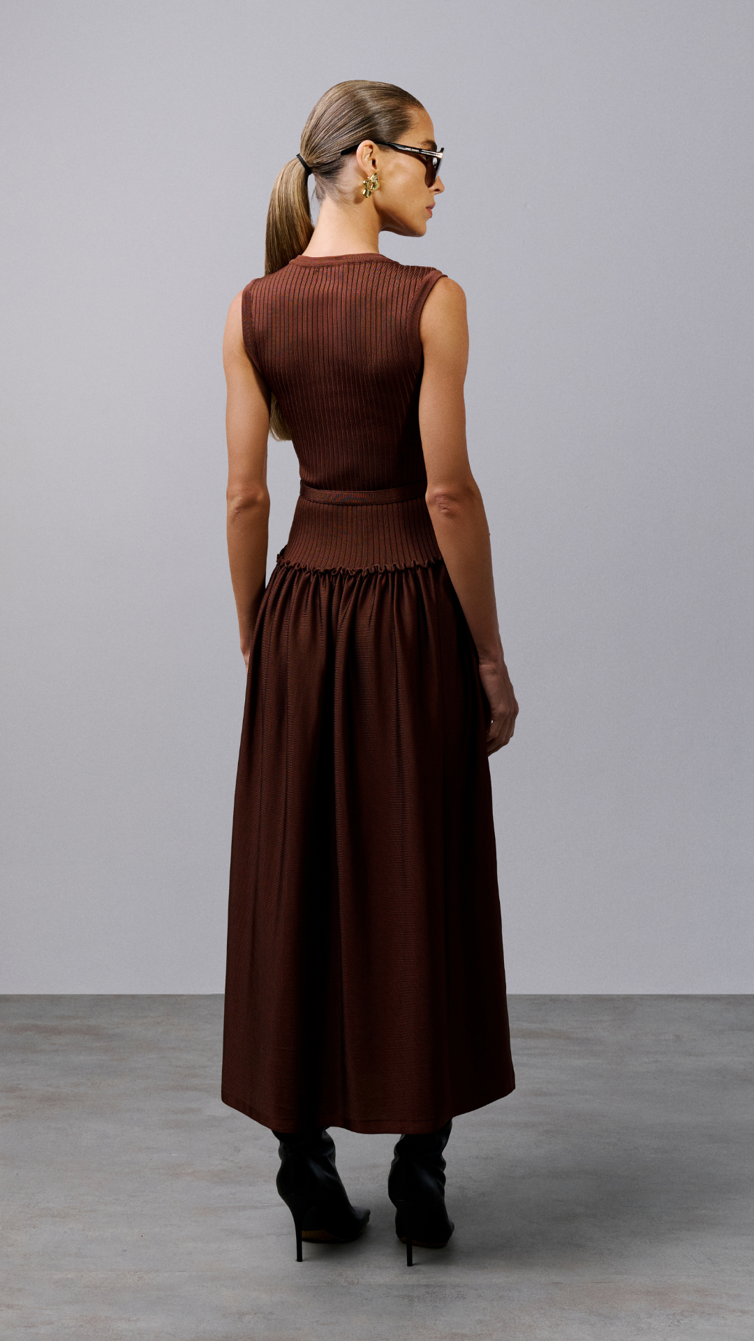 Vestido com cinto Lorena - Chocolate quente 