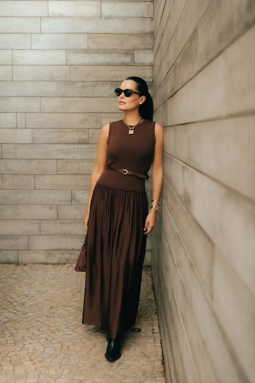 Vestido com cinto Lorena - Chocolate quente 
