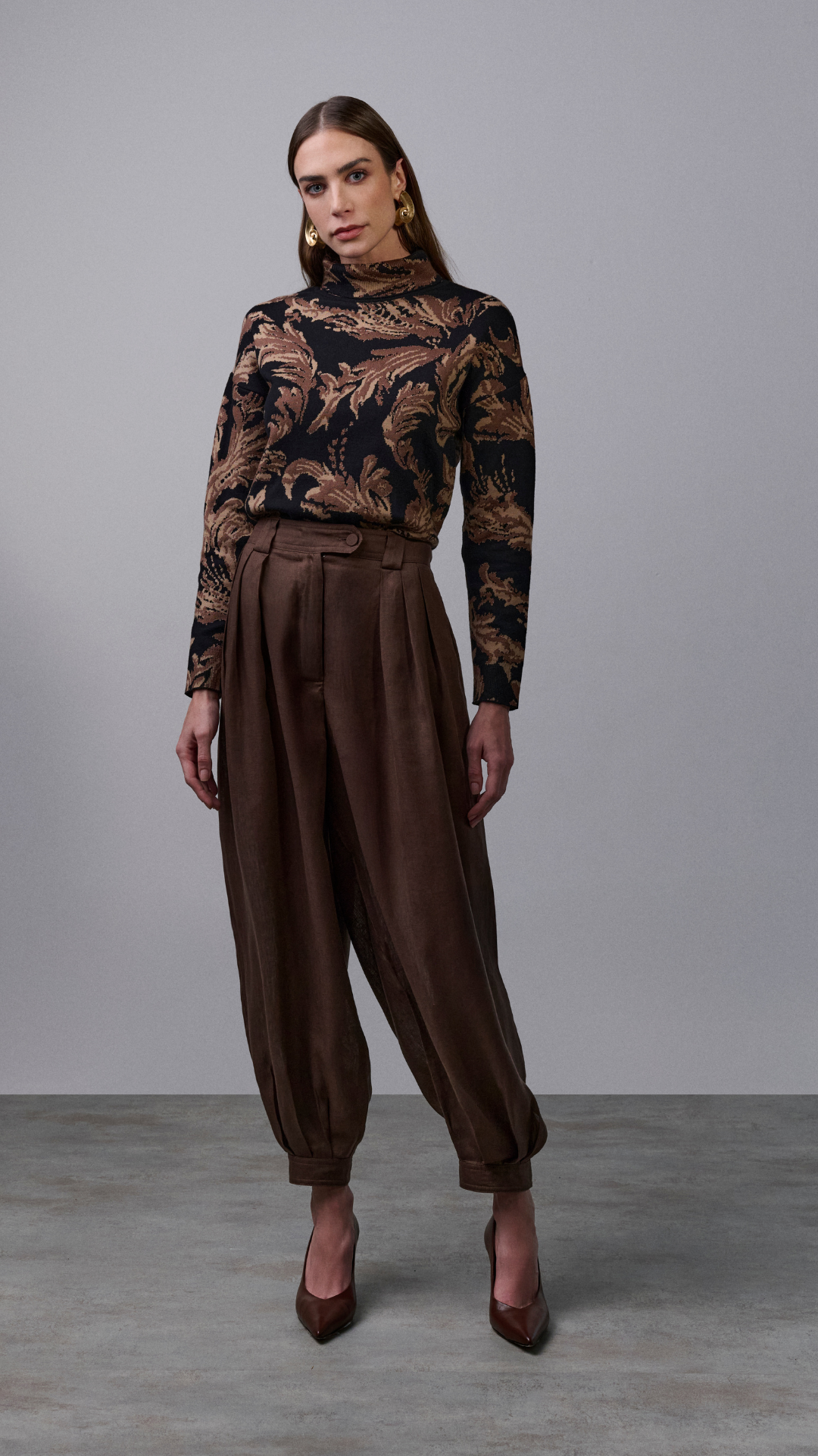 Blusa com flores Robin - Preto