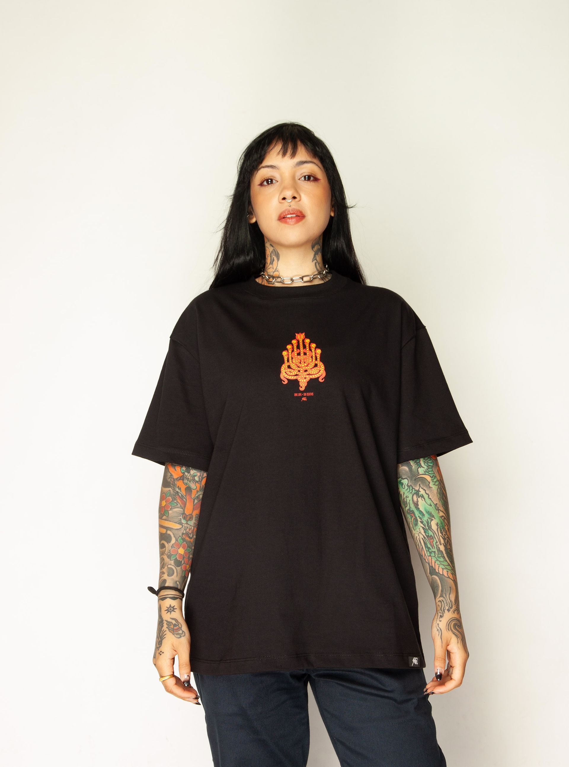 Camiseta Oversized Six Lifes Black