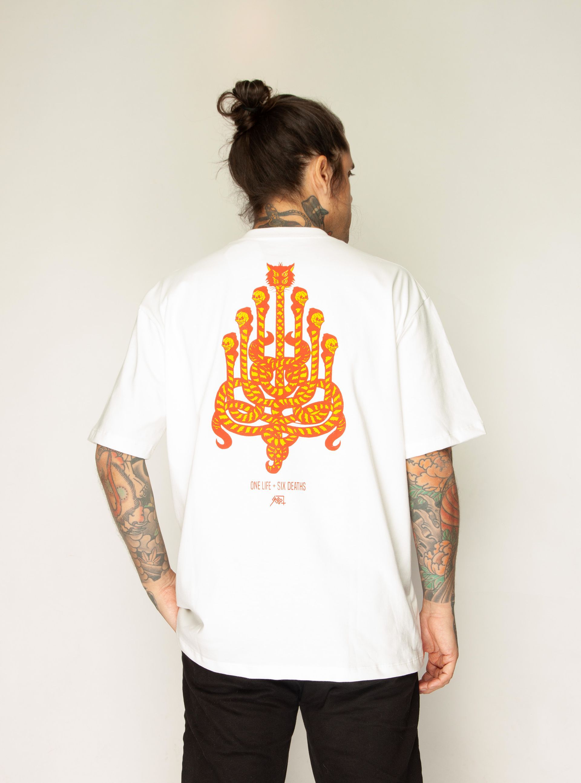 Camiseta Oversized Six Lifes OffWhite