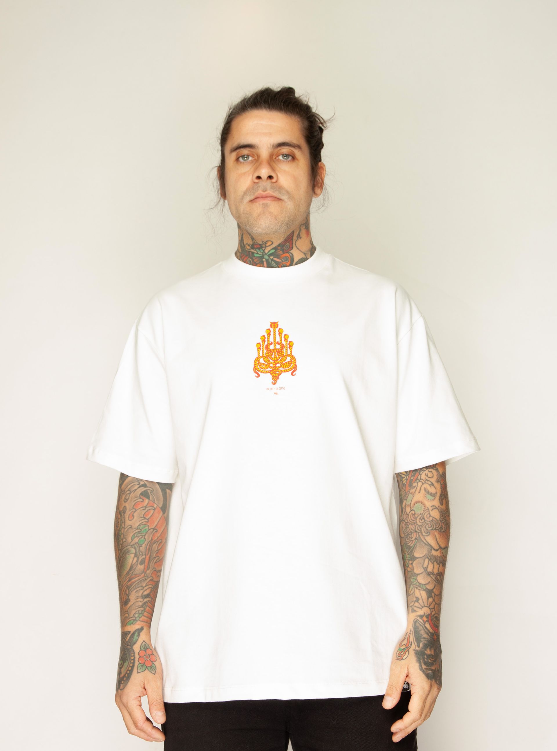 Camiseta Oversized Six Lifes OffWhite