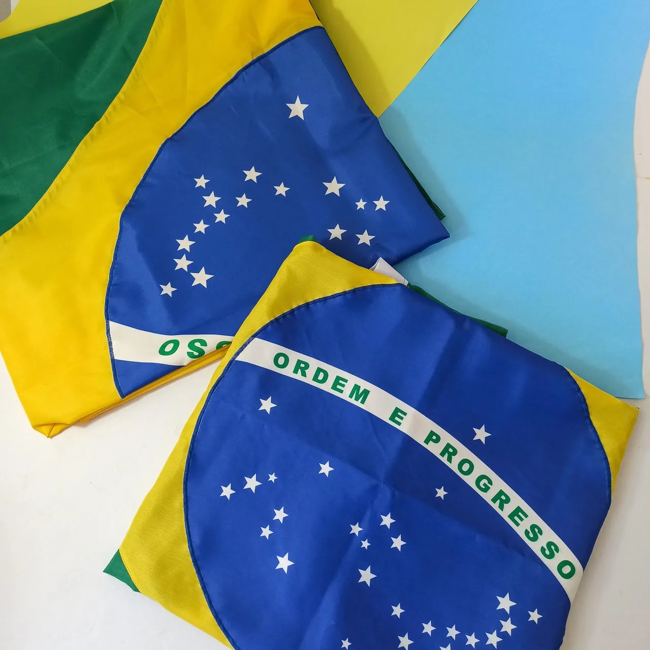 Tecido Bandeira do Brasil Completa