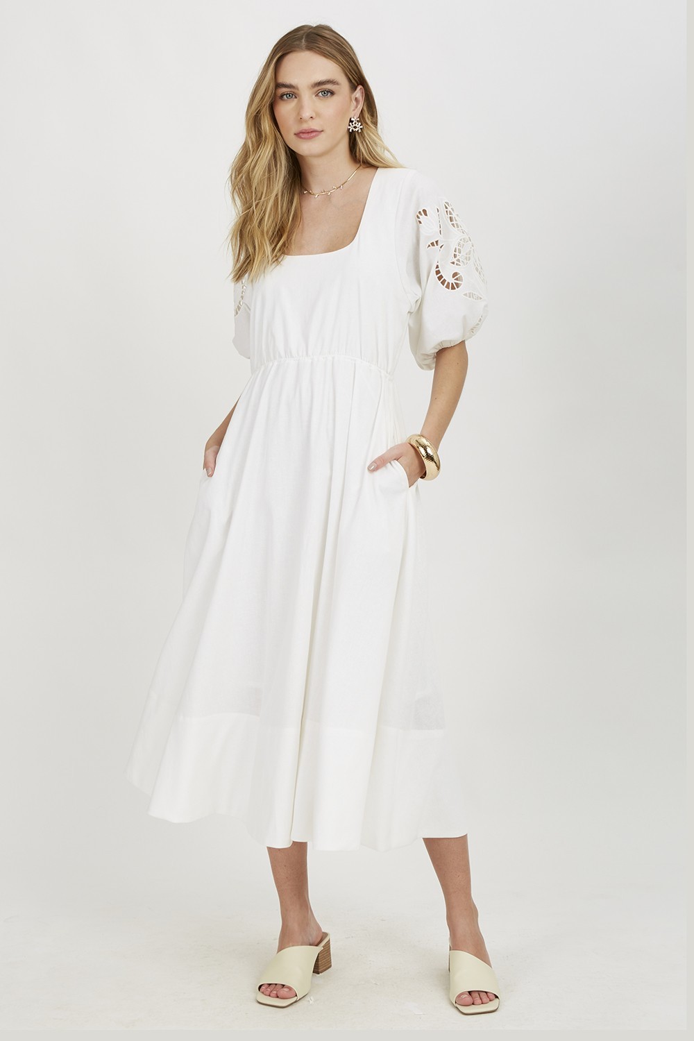 Vestido Bordado Richilieu Milena 