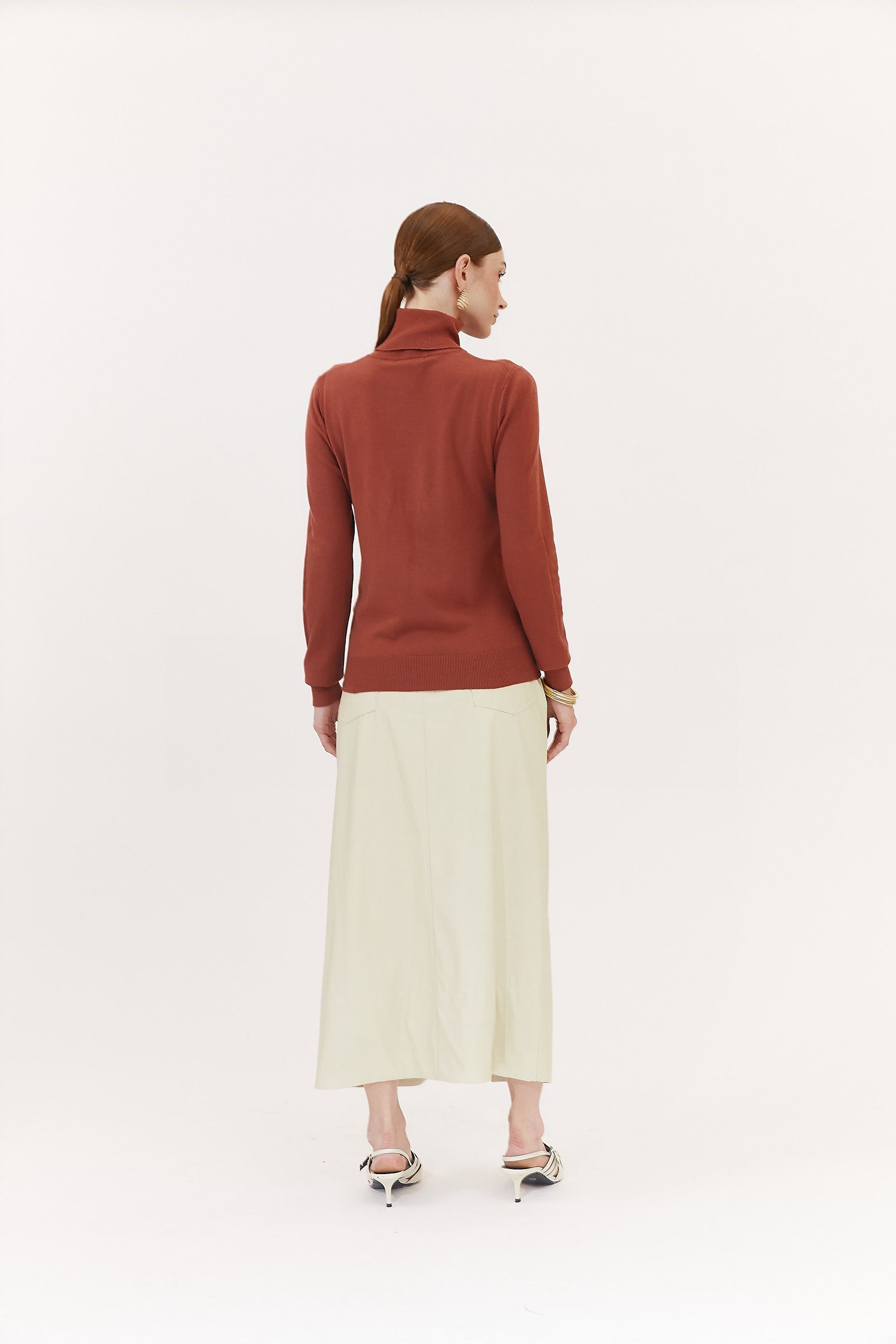 Blusa Tricot Gola Alta Dóris