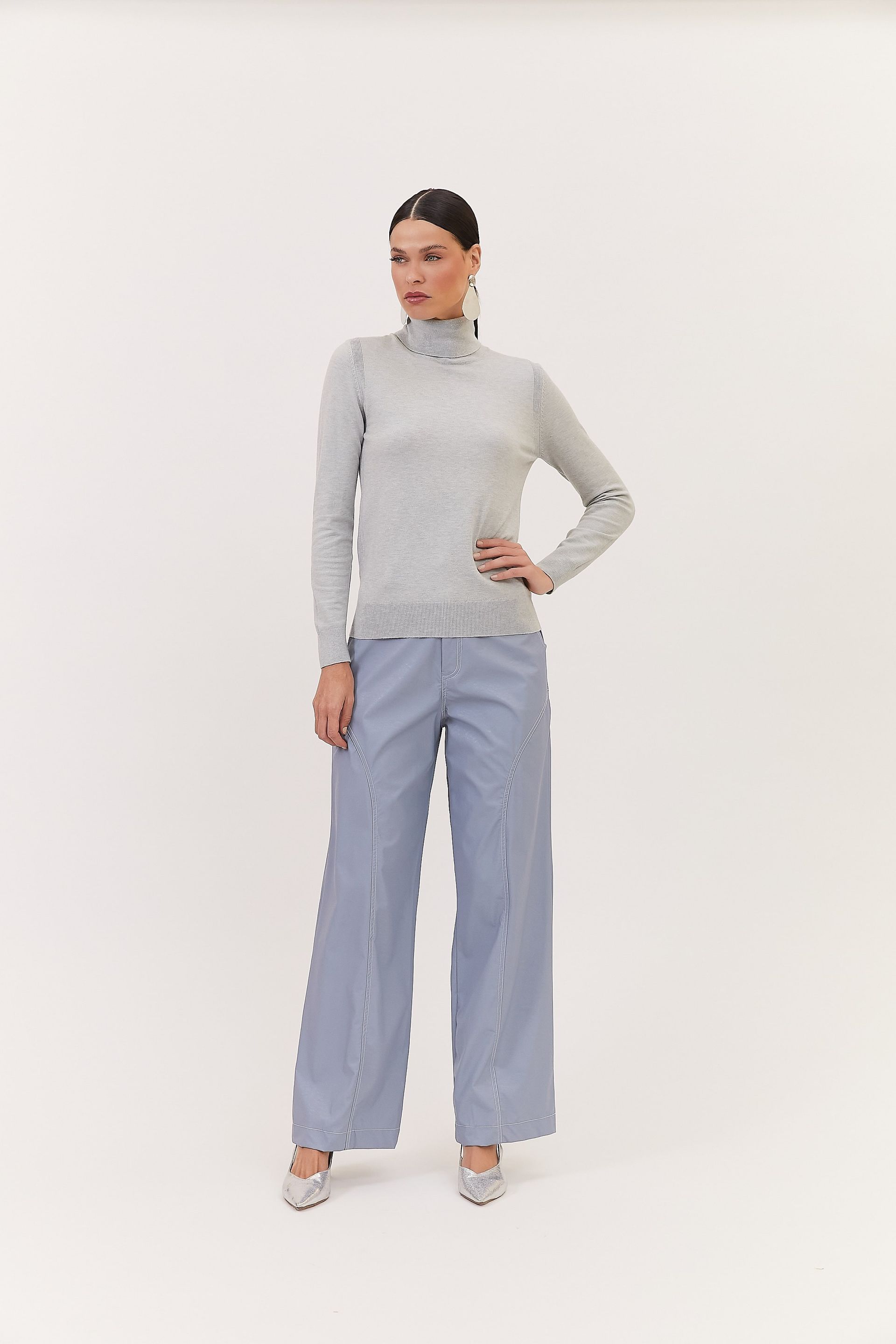 Blusa Tricot Gola Alta Dóris