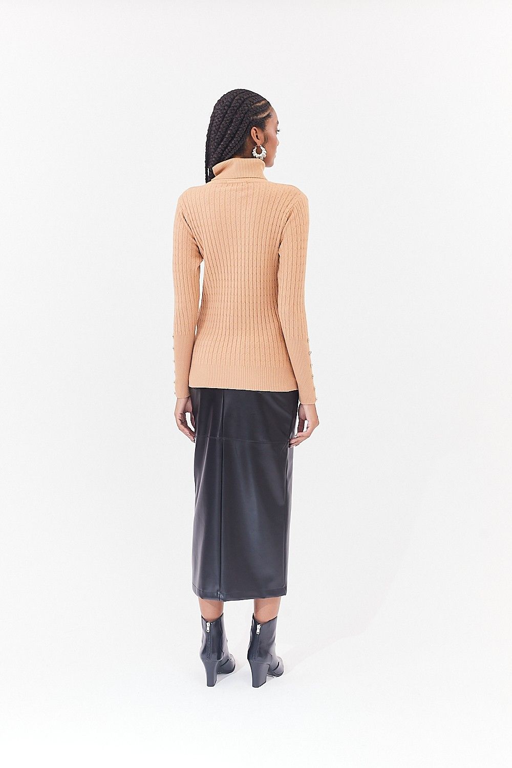 Blusa Tricot Gola Alta Isis
