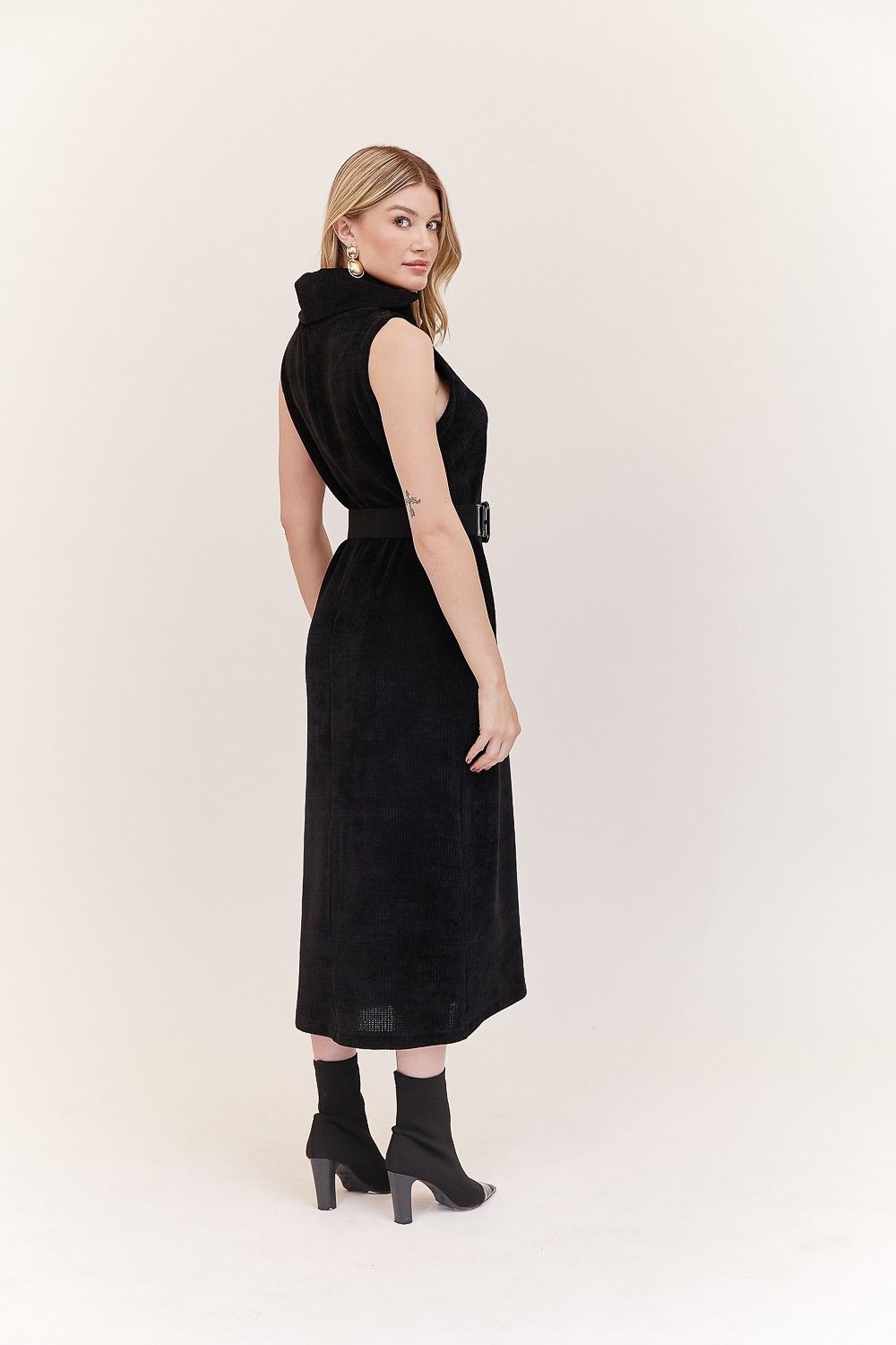 Vestido Gola Alta Chenille