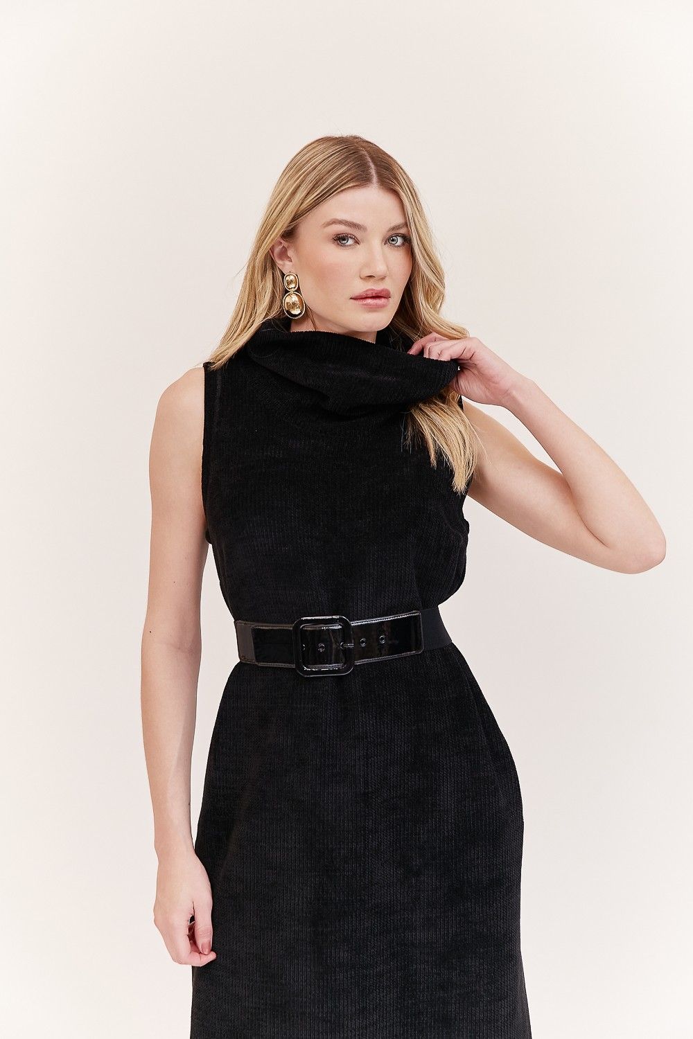 Vestido Gola Alta Chenille