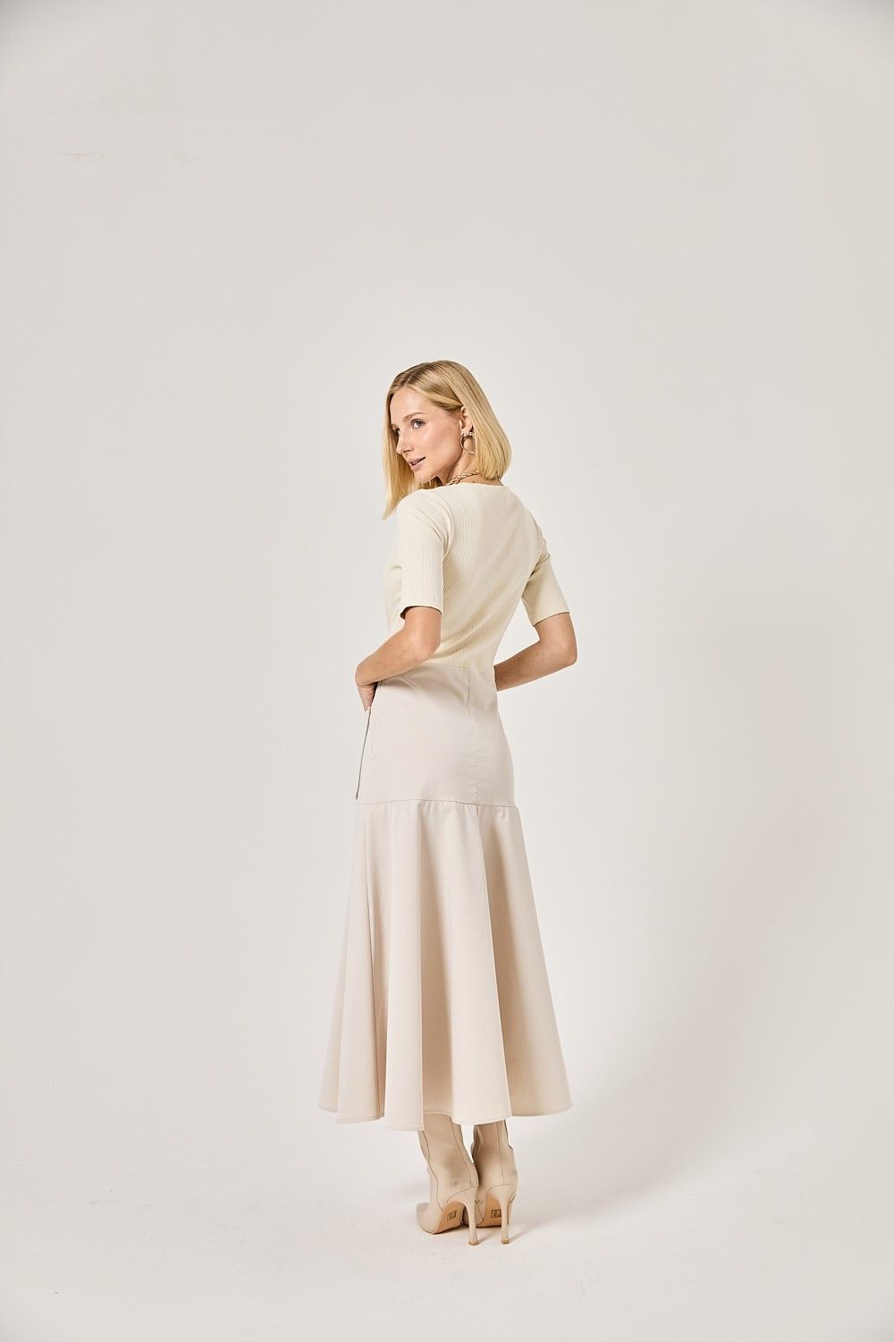 Vestido Midi Bicolor Canelado Louise