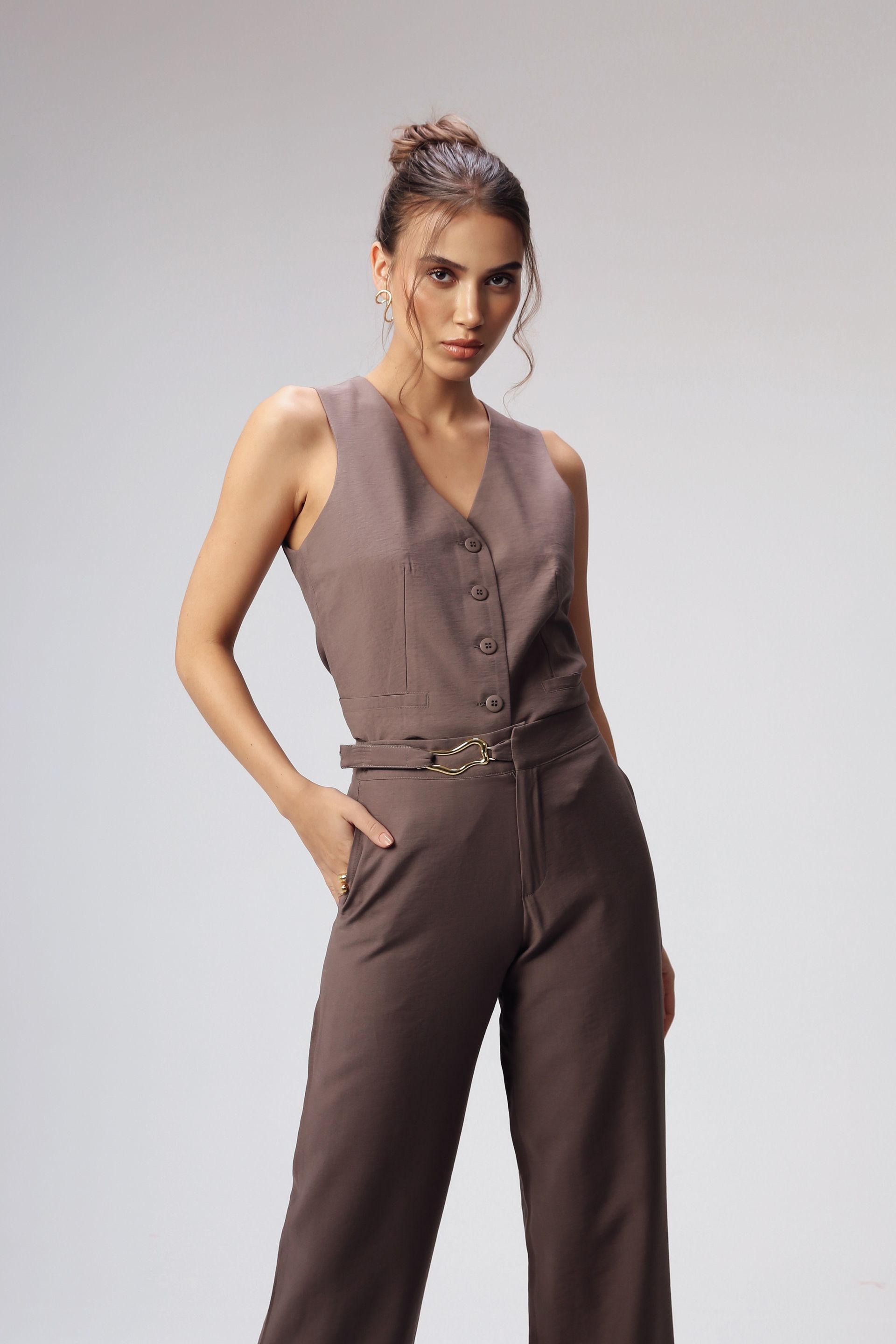 Calça Feminina Alfaiataria Detalhe Fivela Valentina