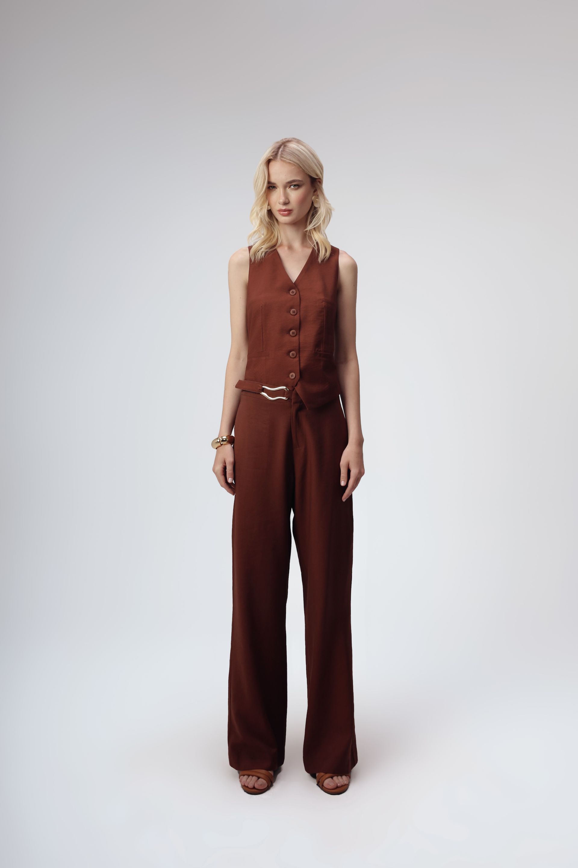 Calça Feminina Alfaiataria Detalhe Fivela Valentina