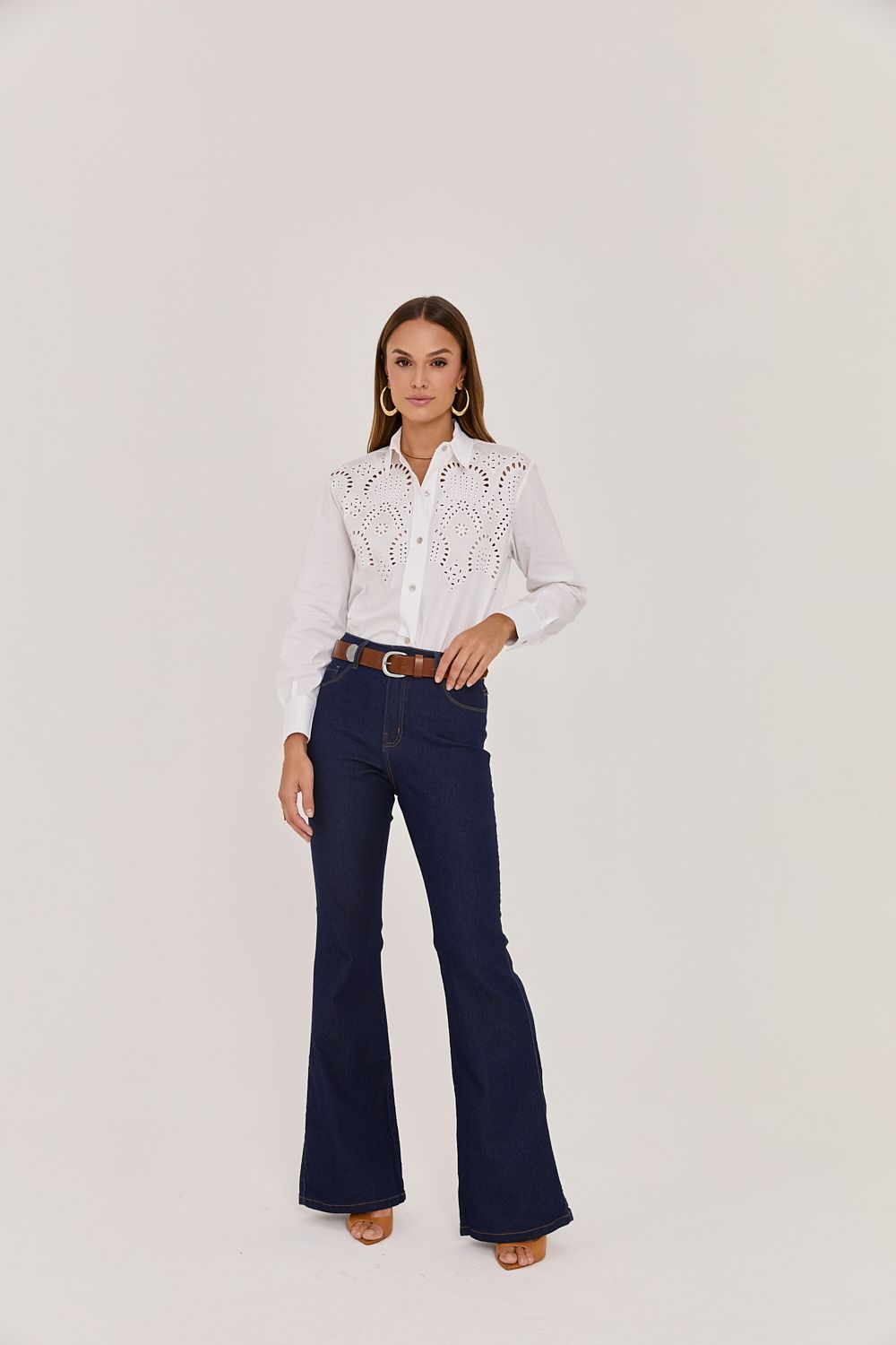 Camisa Feminina Bordada Mônaco