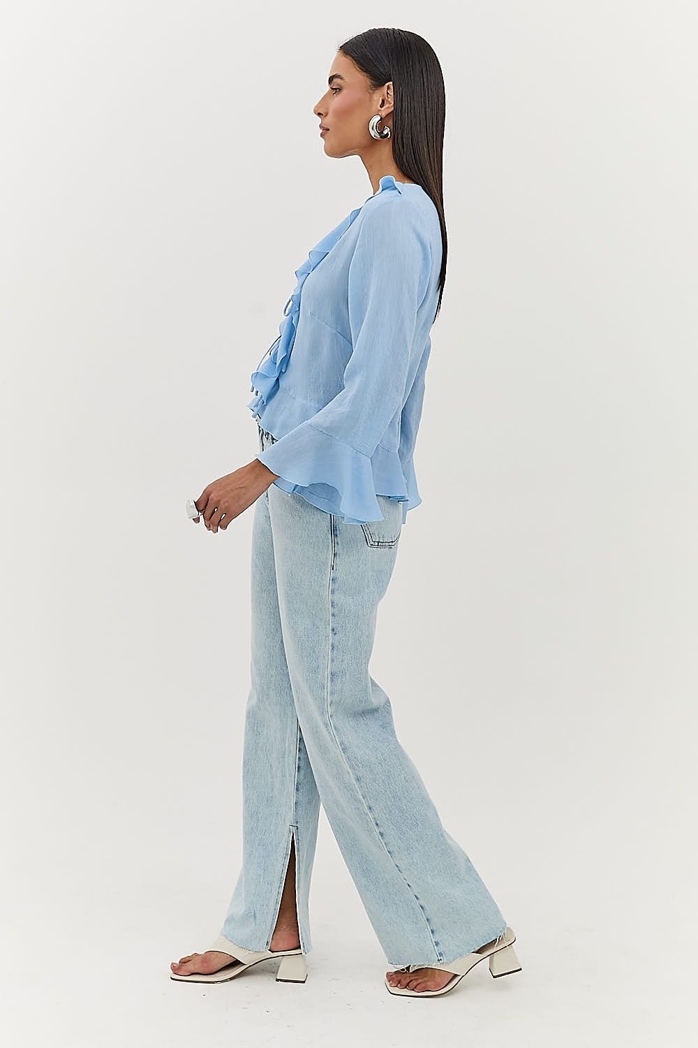 Calça Jeans Feminina com Detalhe Barra Wide Leg Miranda