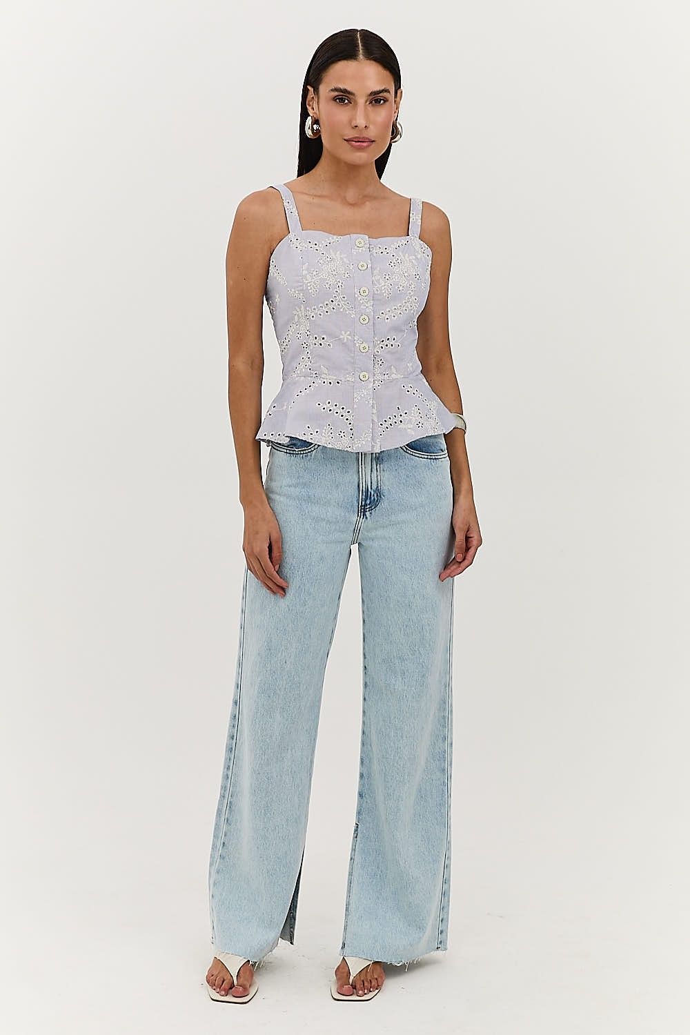 Calça Jeans Feminina com Detalhe Barra Wide Leg Miranda