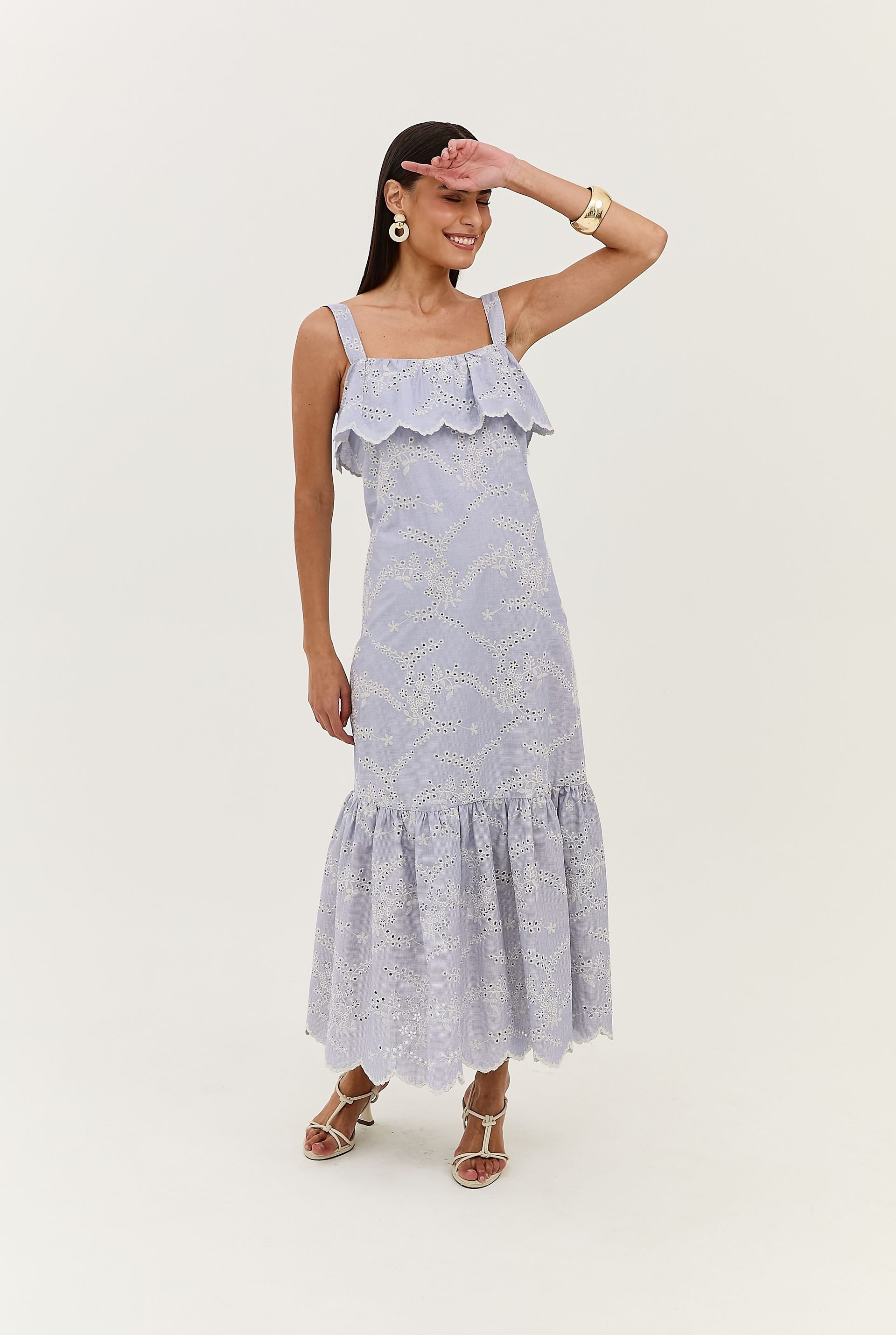 Vestido Midi Laise Bordado e Detalhes Flora