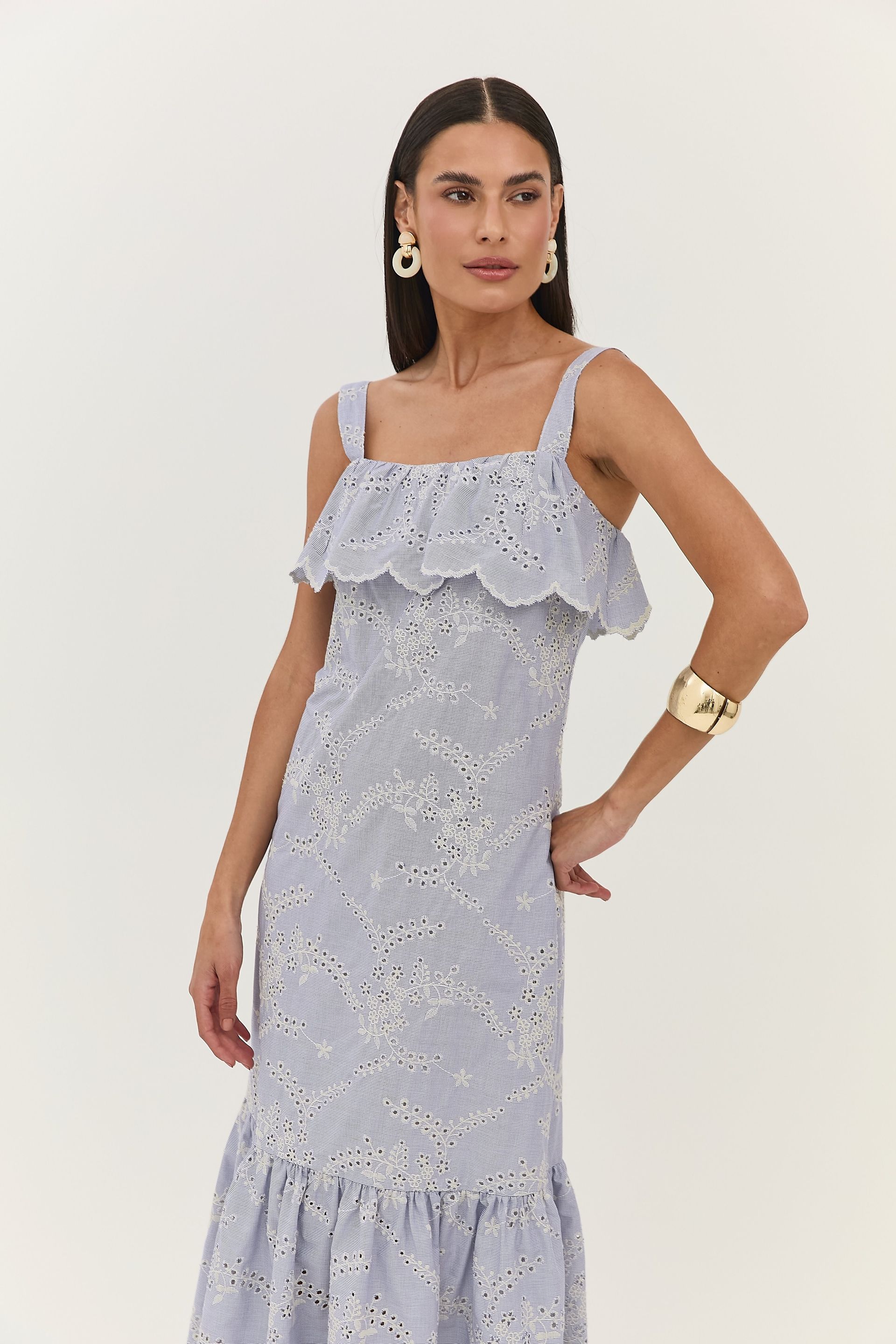 Vestido Midi Laise Bordado e Detalhes Flora