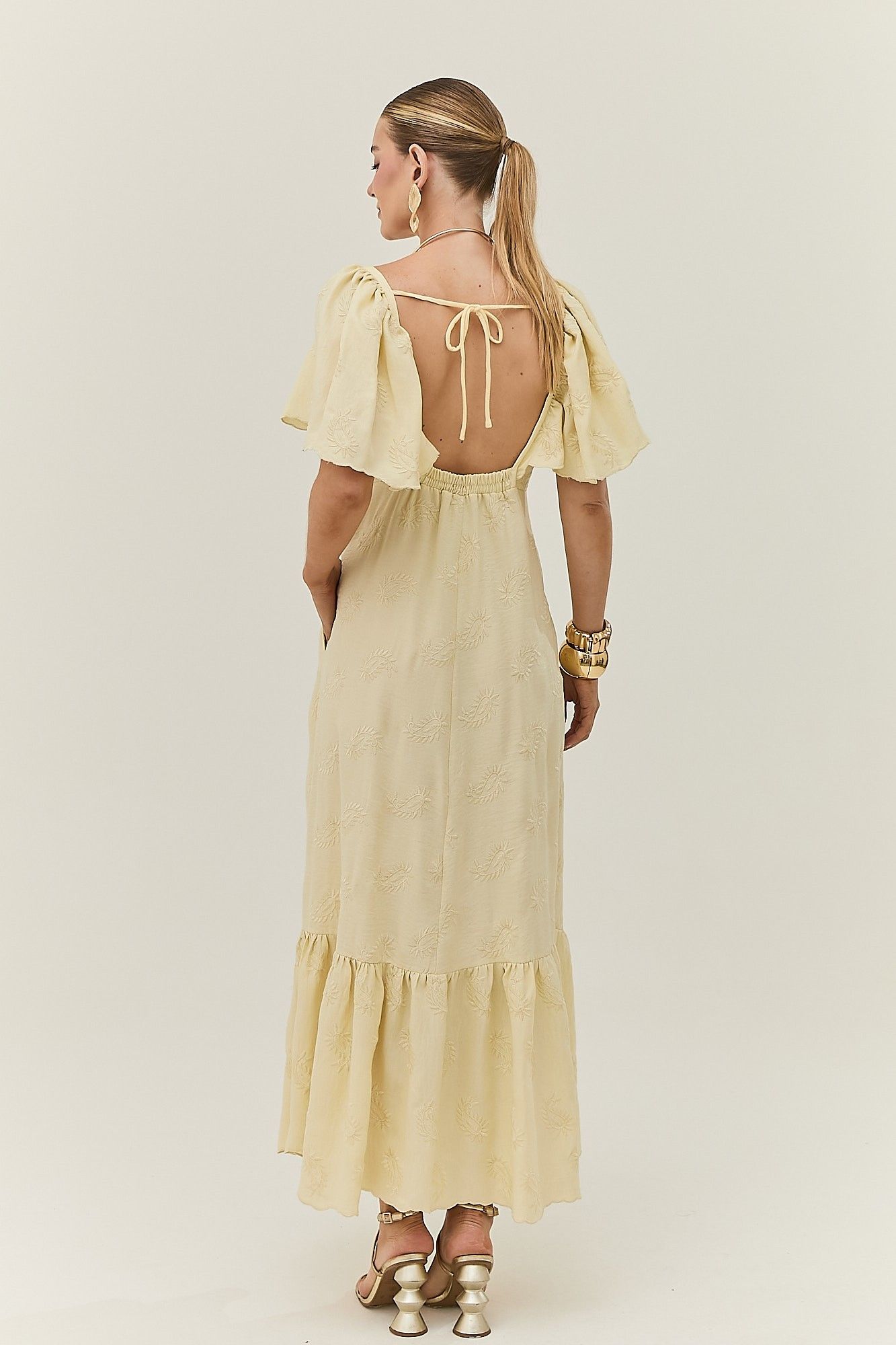 Vestido Midi Bordado Duda