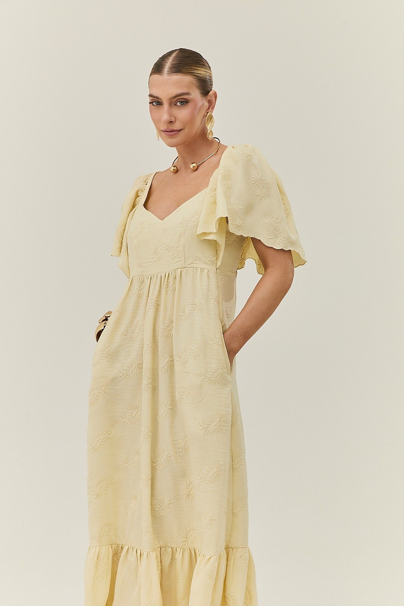 Vestido Midi Bordado Duda
