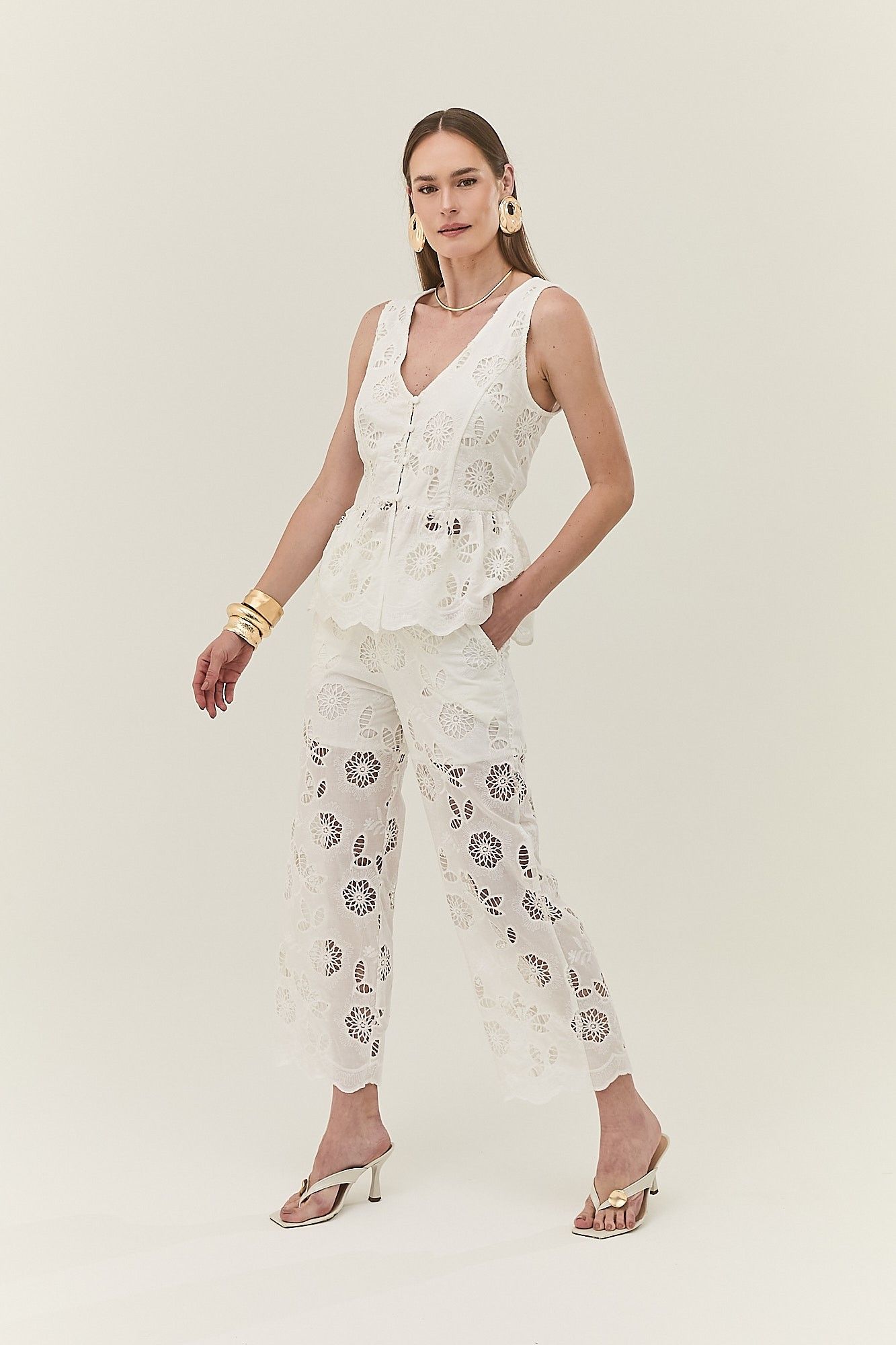 Calça Bordado Manuela