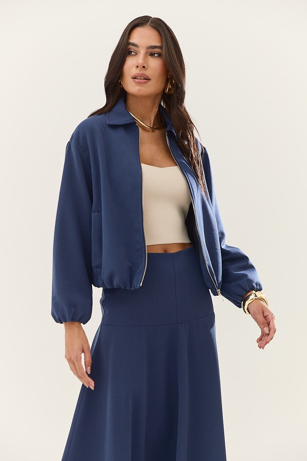 Saia Midi com Pregas com Recorte Lexi
