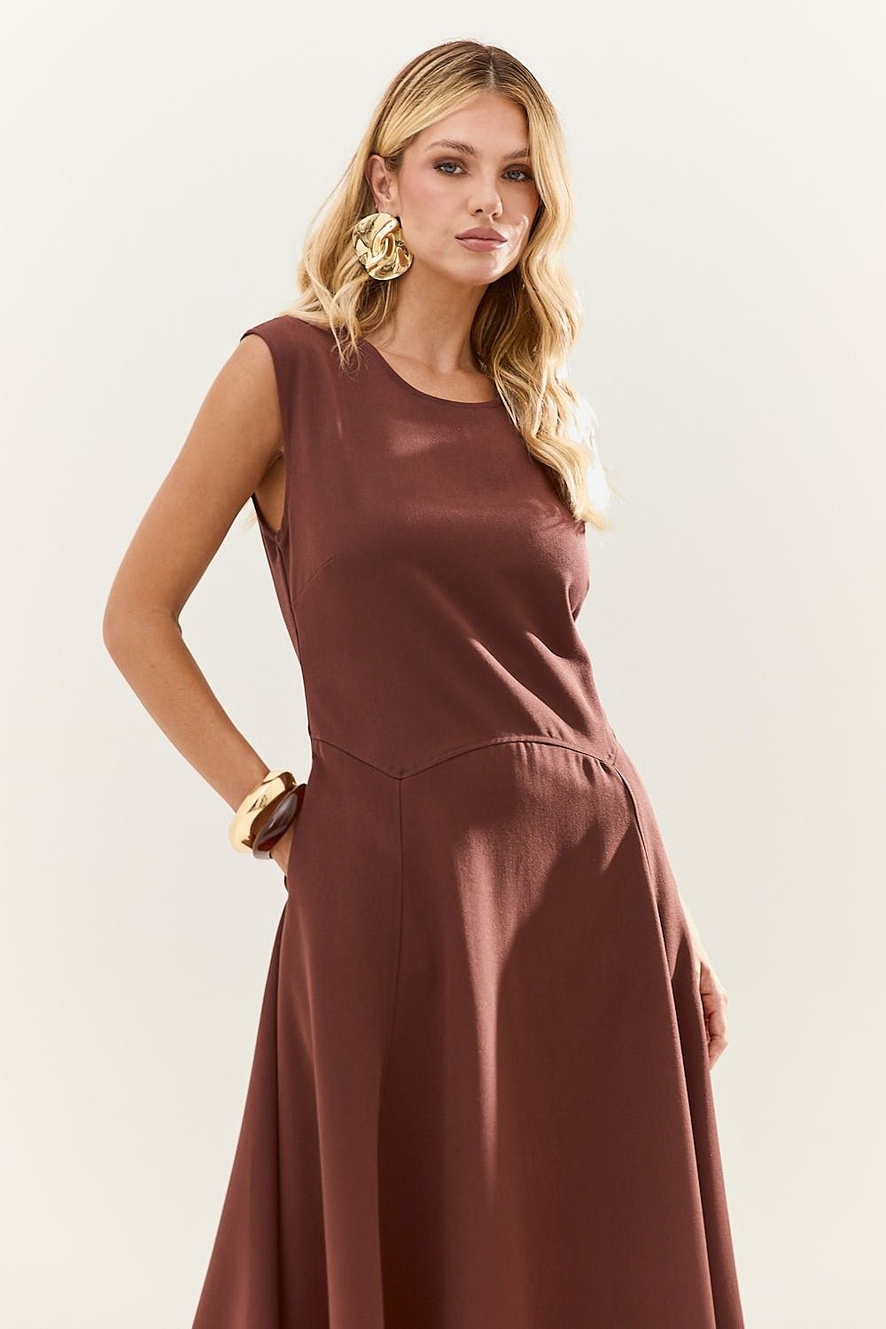 Vestido Midi Saia com Pregas Lexi
