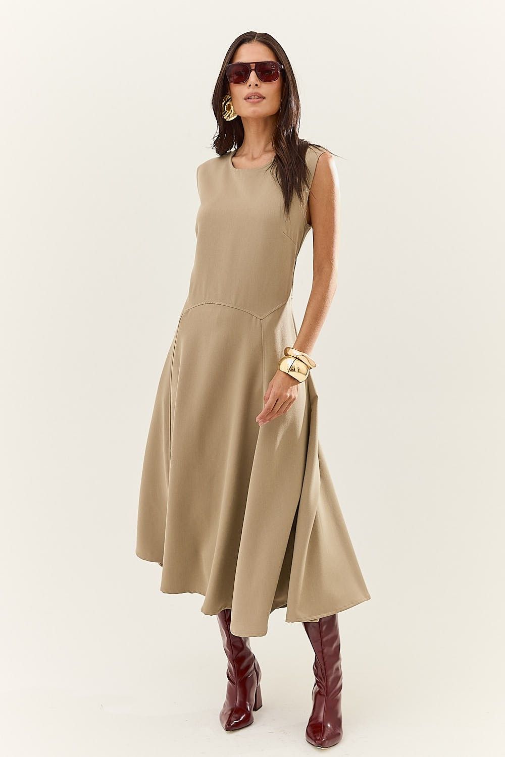 Vestido Midi Saia com Pregas Lexi