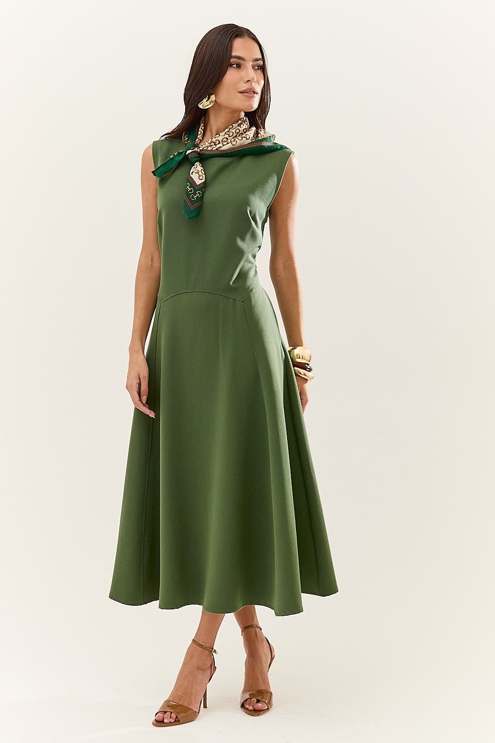 Vestido Midi Saia com Pregas Lexi