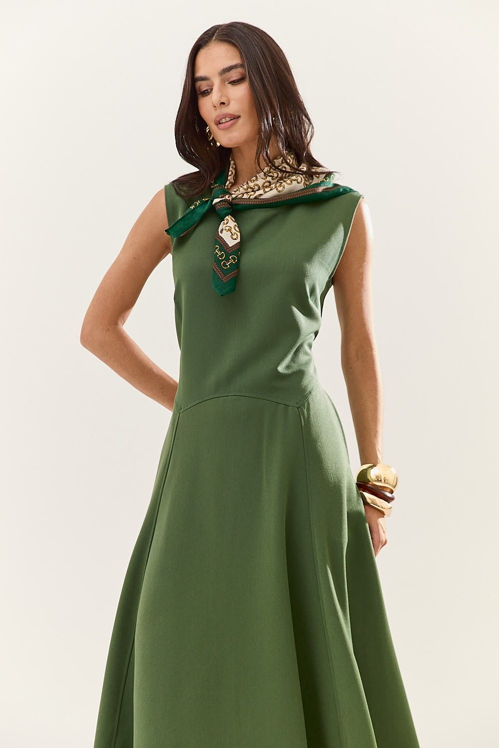 Vestido Midi Saia com Pregas Lexi