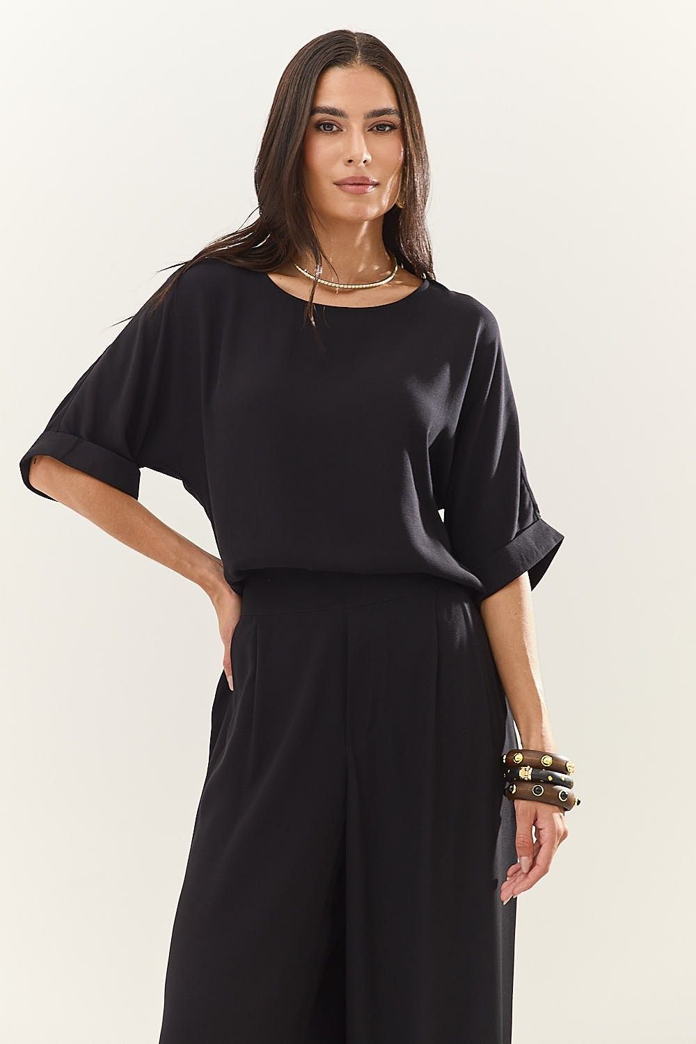 Blusa Feminina Manga Curta Com Detalhe Patrícia