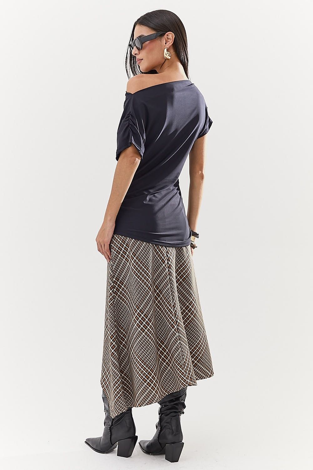 Blusa Feminina Decote Degagê Preta Nelly