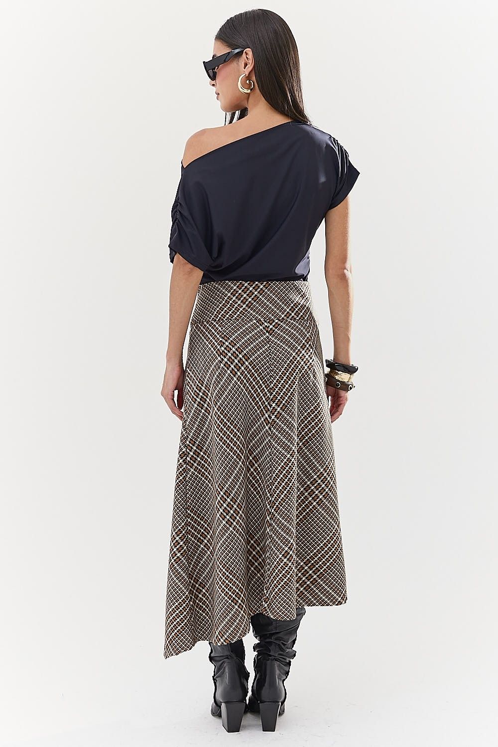 Blusa Feminina Decote Degagê Preta Nelly