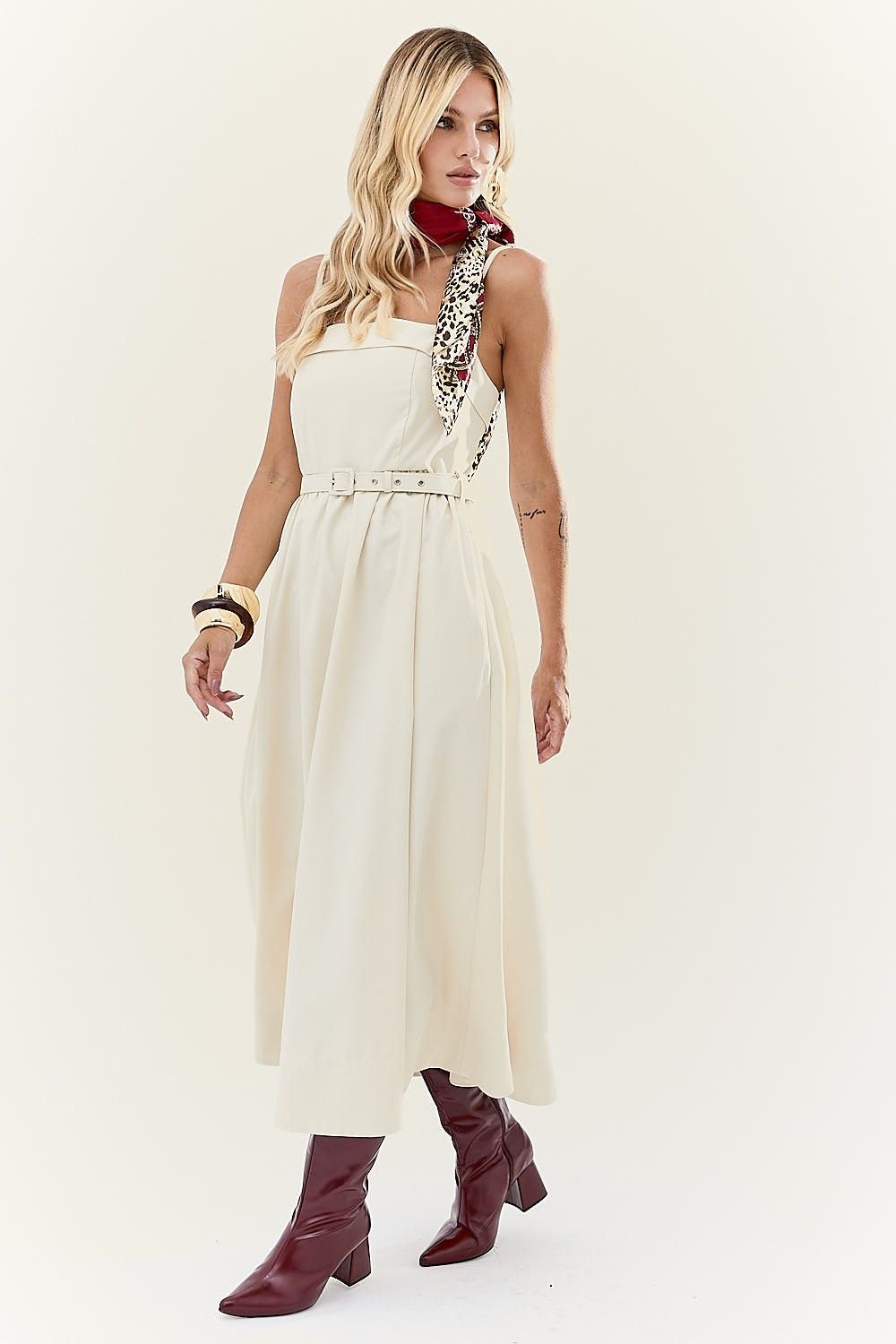 Vestido Midi Alças com Cinto Daniela