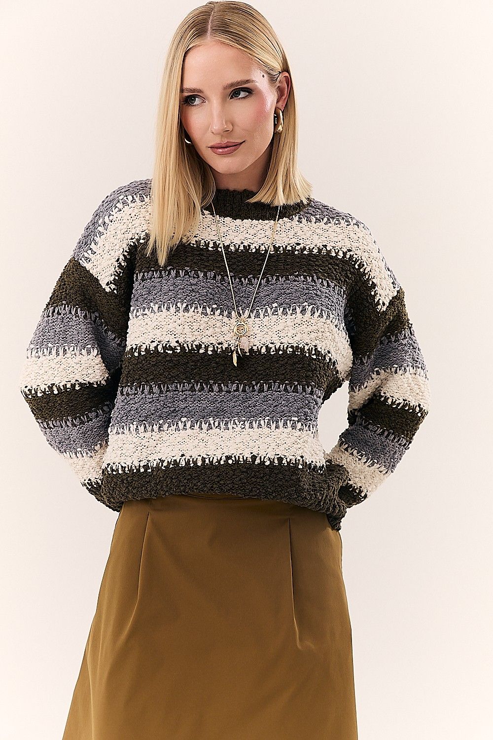 Blusa Feminina em Tricot Listras e Detalhes Elsa