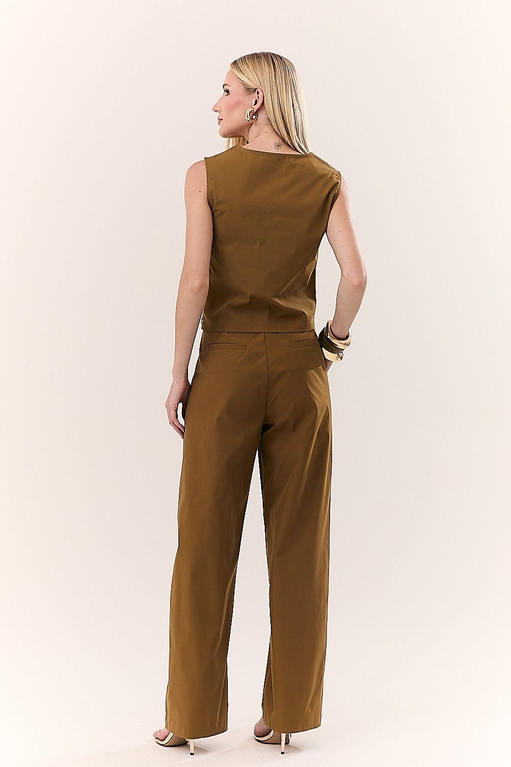 Calça Reta Feminina com Bolsos Melissa
