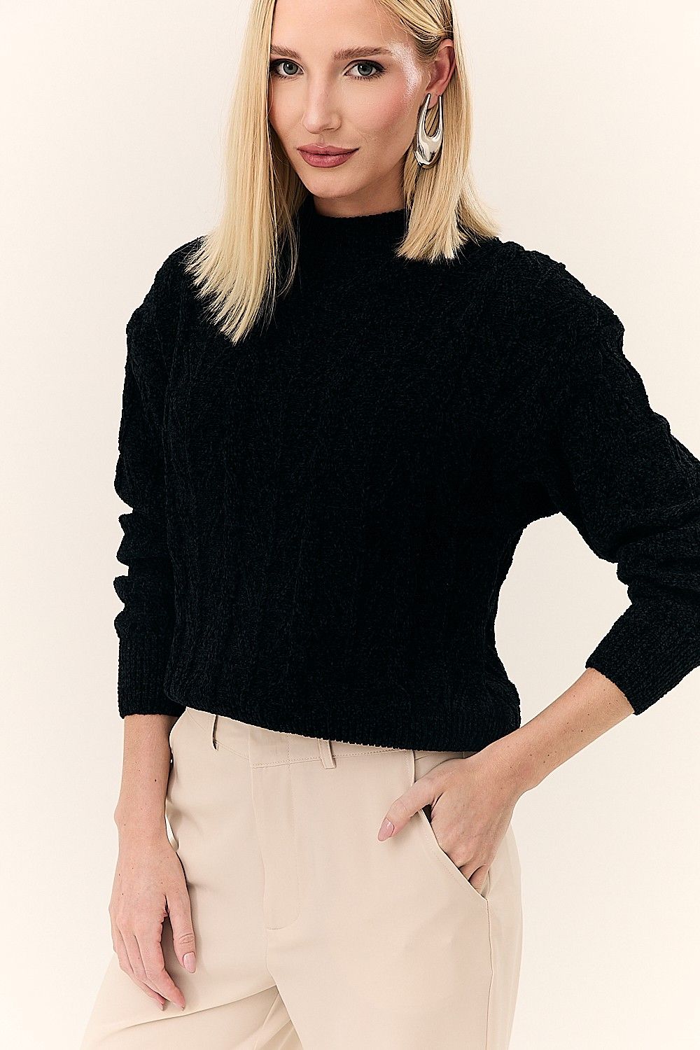Tricot Texturizado Manga Longa com Gola Luísa