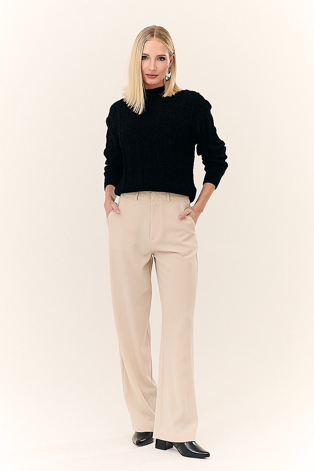 Tricot Texturizado Manga Longa com Gola Luísa