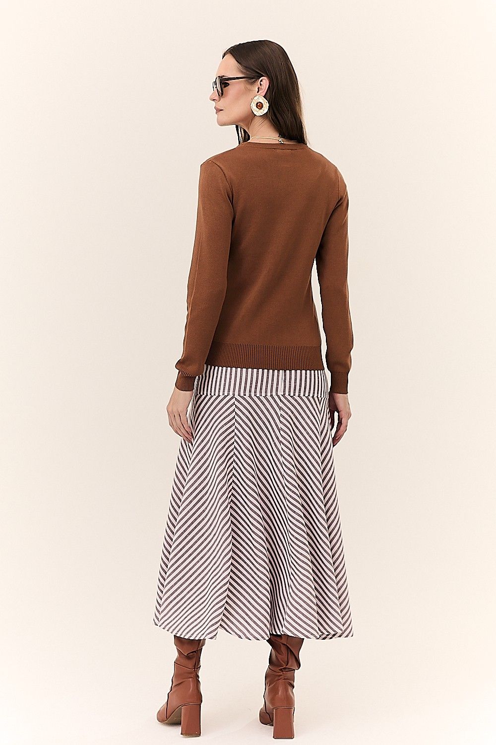 Blusa Feminina Básica Tricot e Detalhes Canelados Nair