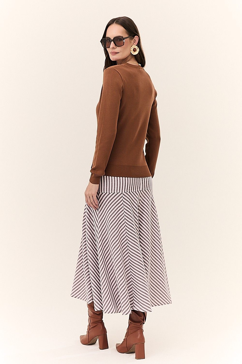 Blusa Feminina Básica Tricot e Detalhes Canelados Nair