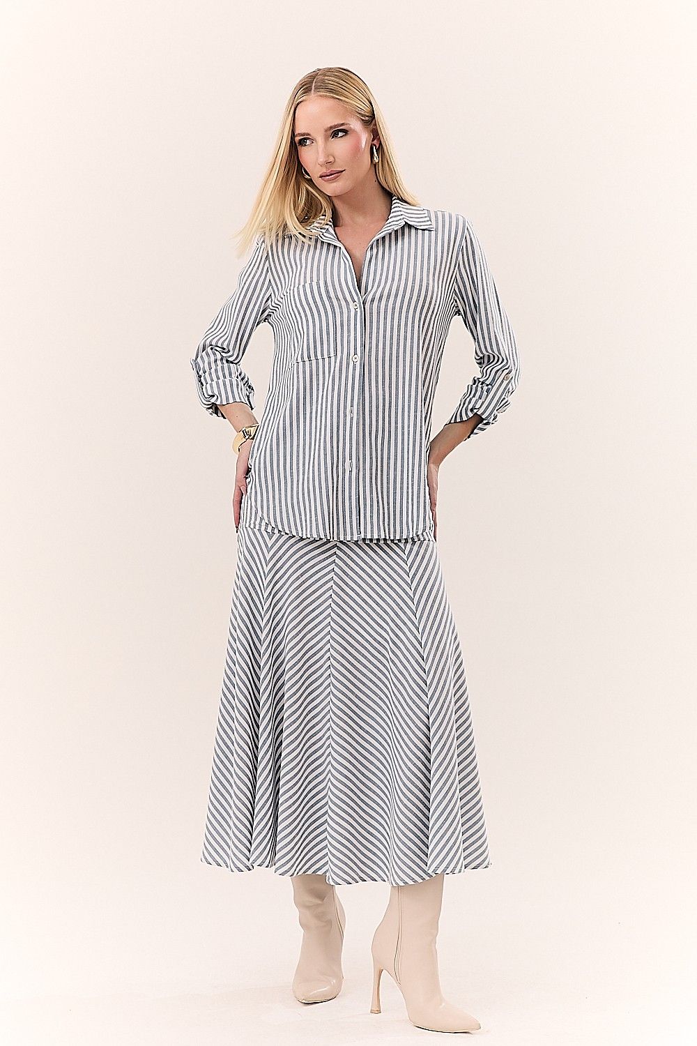Camisa Listrada com Bolso Giullia