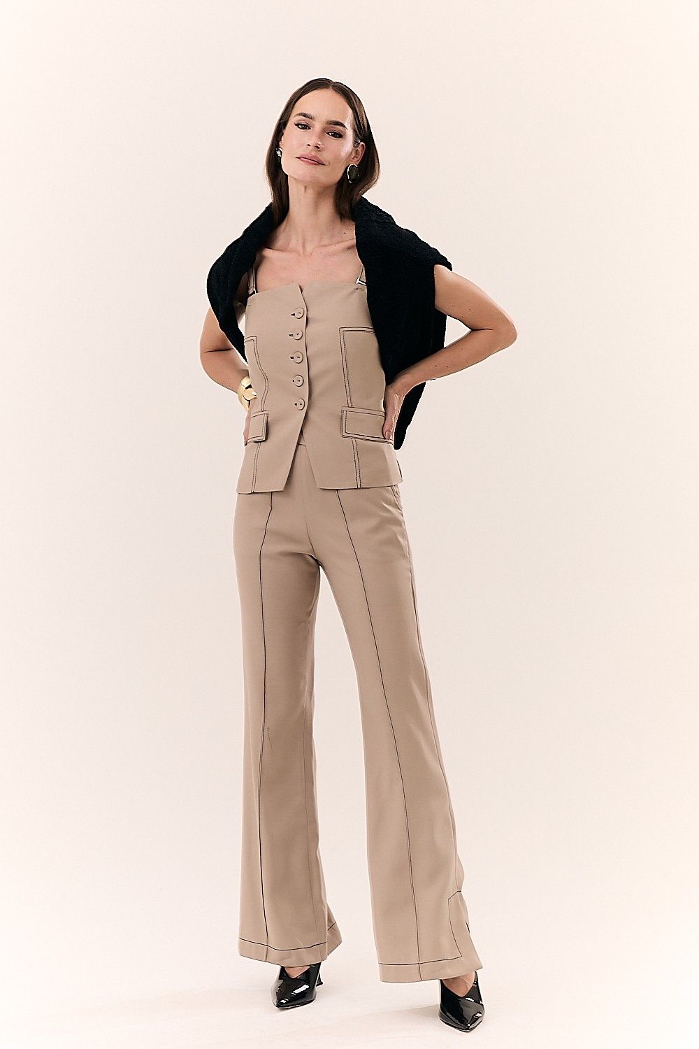 Calça com Fenda e Bolsos Flávia