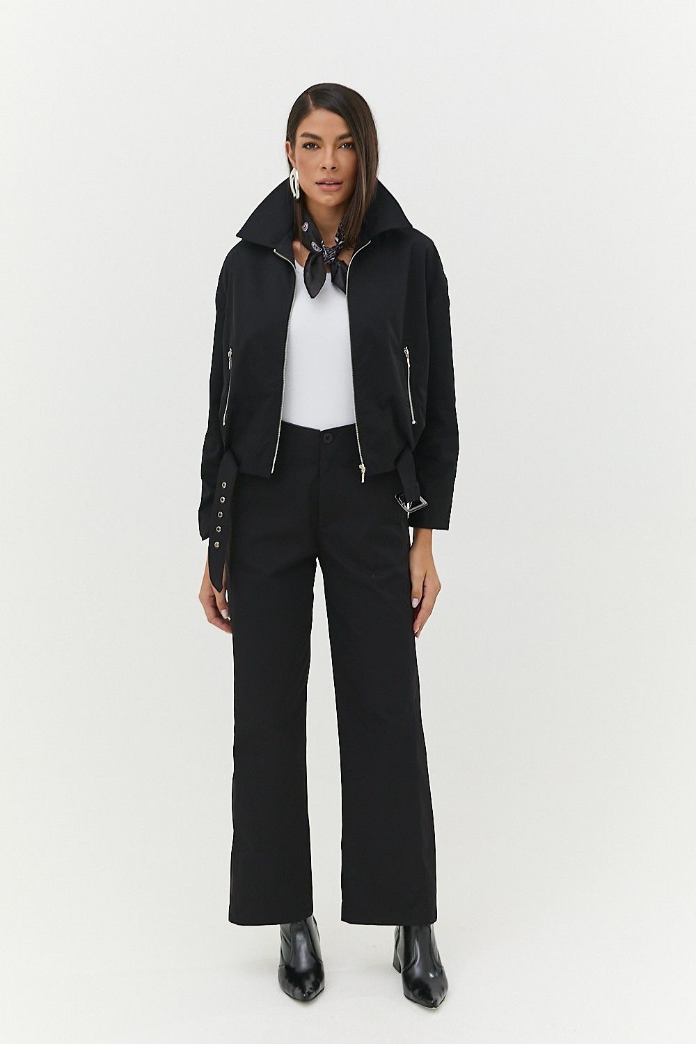 Jaqueta Bomber Feminina com Fivela Melissa