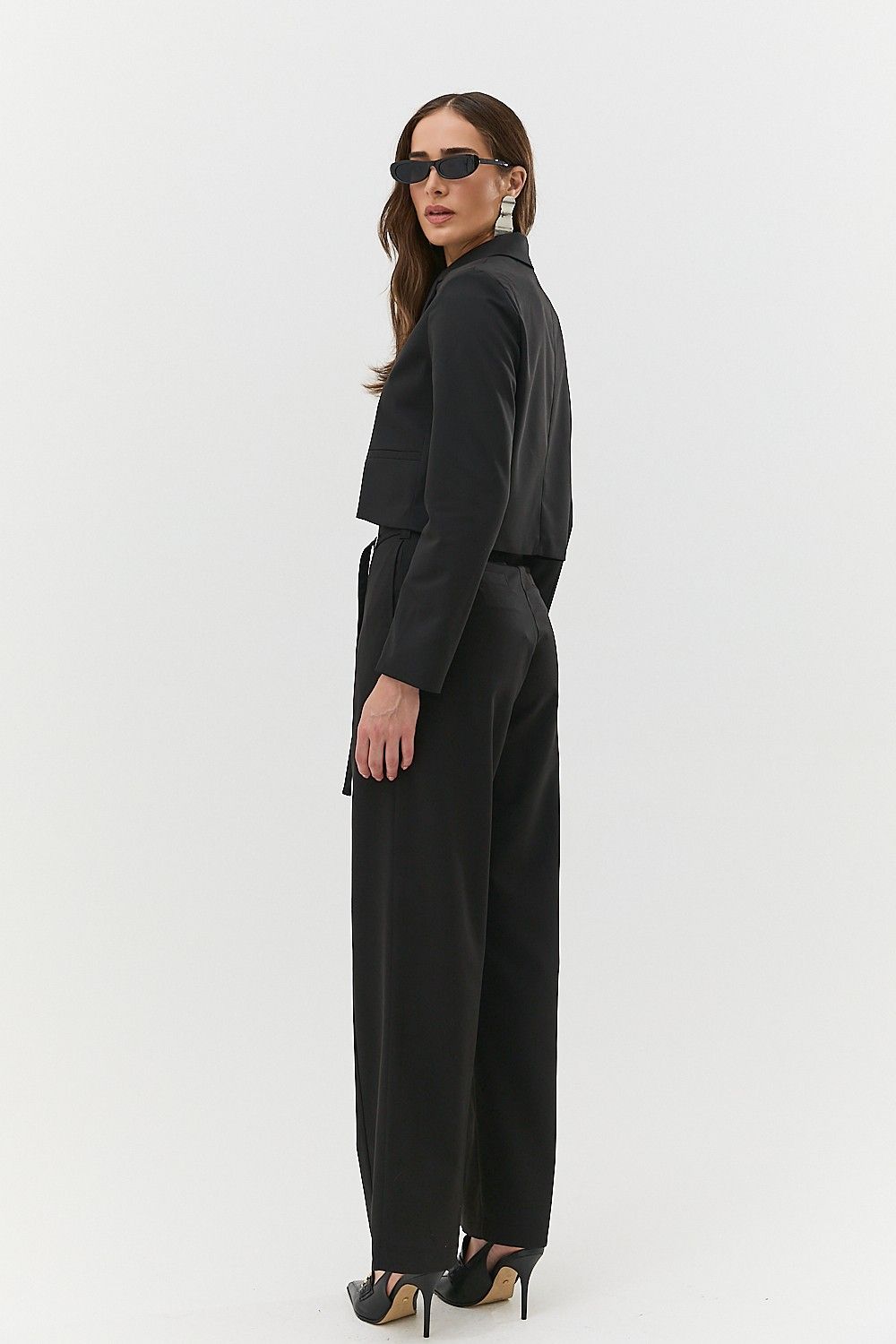 Calça Pantalona Feminina Friso e Detalhe Cós Simone